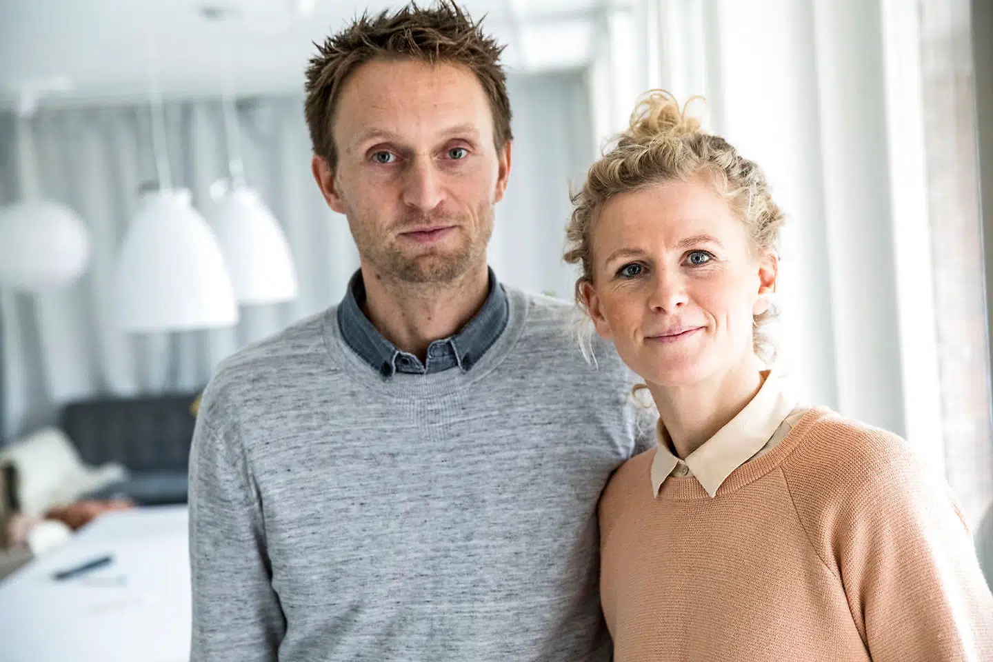 Signe Bak Klit og Jonas P. Klit kendte ingen, de kunne bede om at føde et barn for dem.