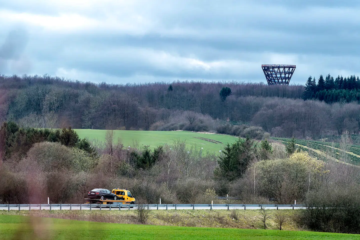 Første spadestik blev taget i begyndelsen af maj 2018 og i midten af marts stod tårenet færdigt.
