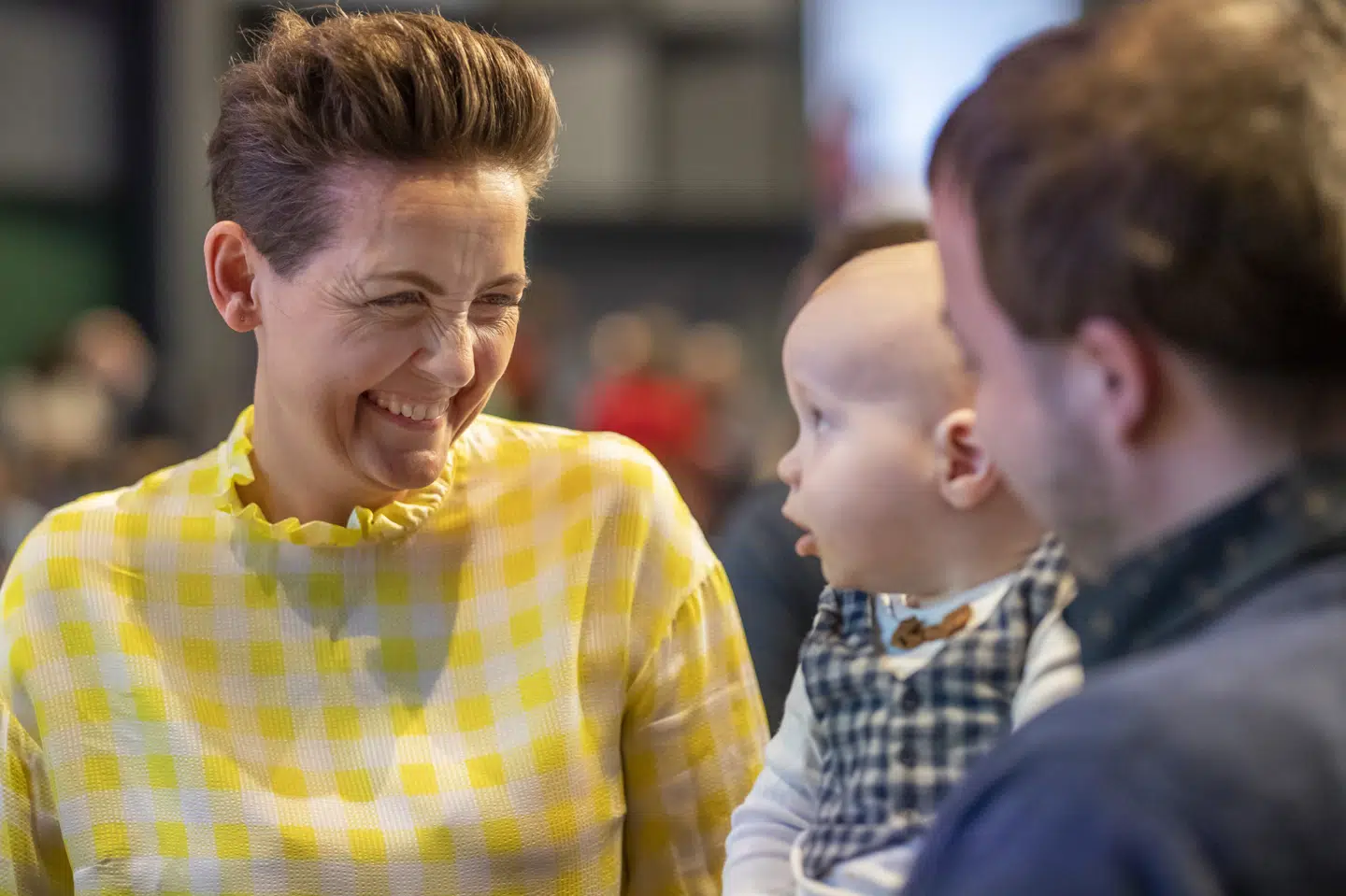 SF's formand, Pia Olsen Dyhr, taler med lille Aksel, inden hun skal holde sin åbningstale på SF's landsmøde på Comwell i Kolding lørdag den 30. marts 2019. Frank Cilius/Ritzau Scanpix