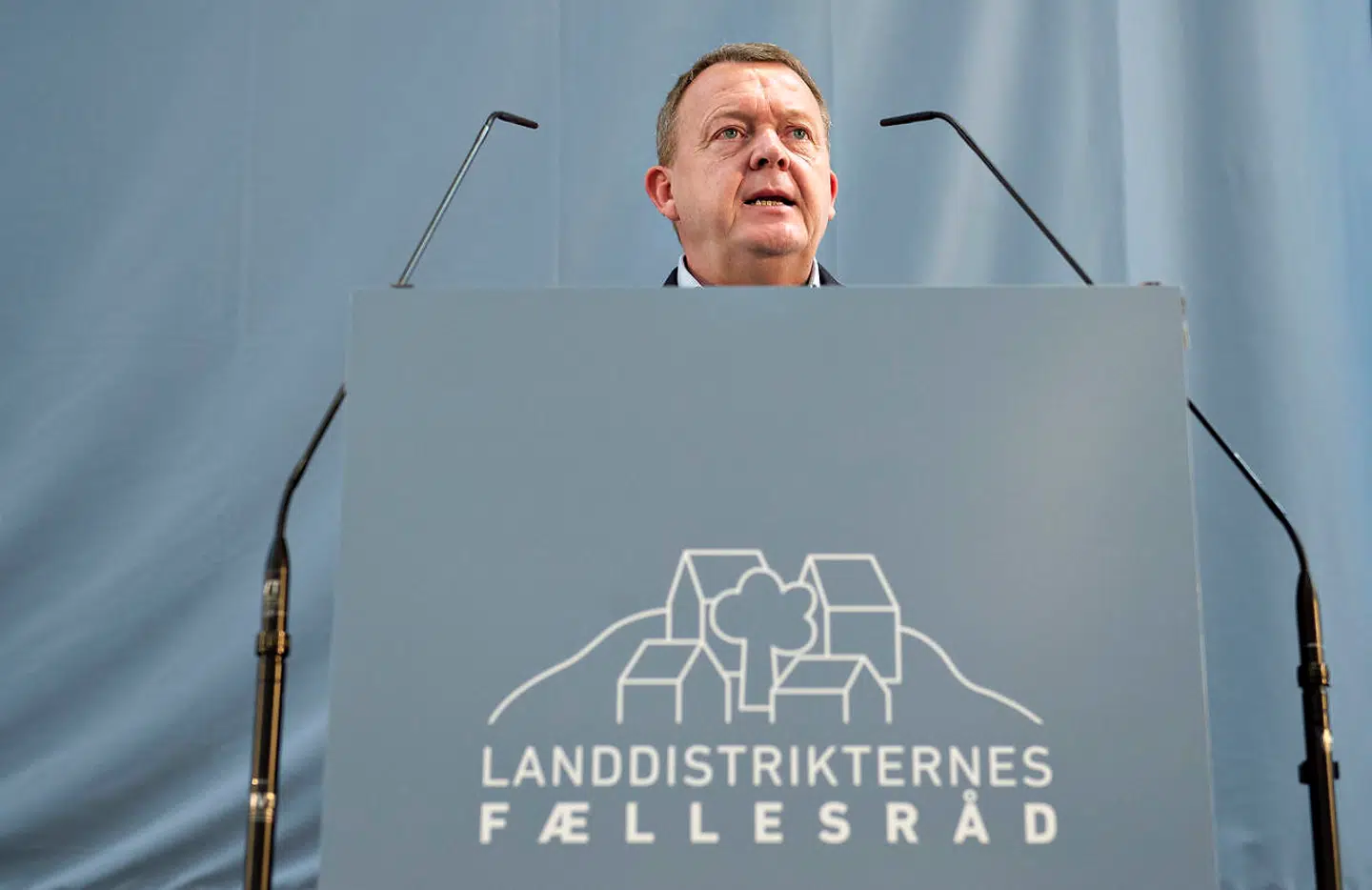 Statsminister Lars Løkke Rasmussen ses her på talerstolen ved Landdistrikternes Fællesråds årsmøde hos Sun-Air i Billund, fredag 29. marts 2019.. (Foto: Henning Bagger/Ritzau Scanpix)