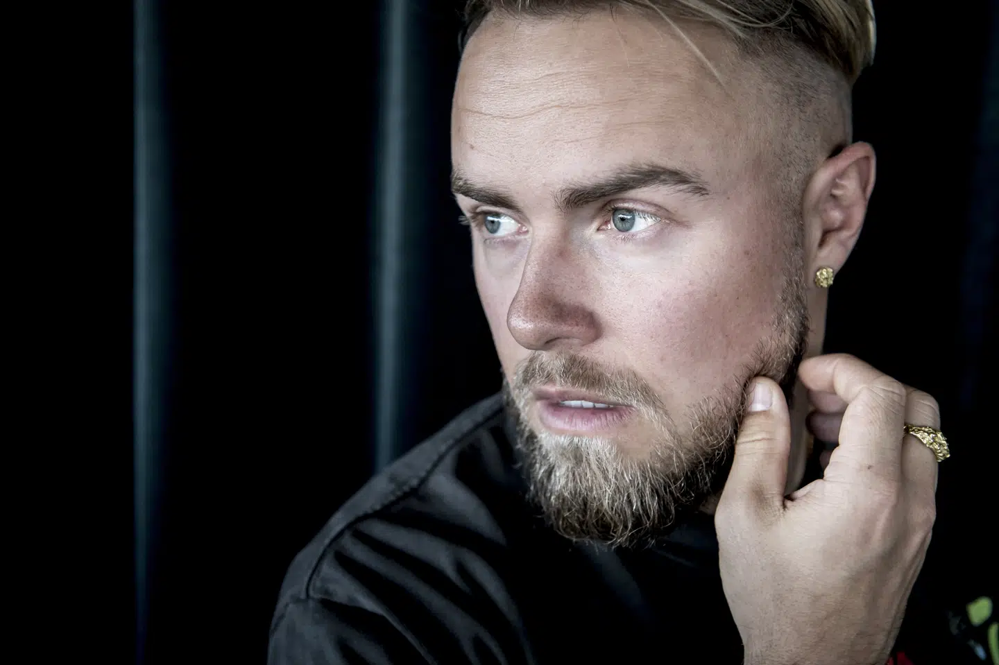 Peter Falktoft blev for alvor kendt, da han fra 2012 til 2014 var vært på radioprogrammet Monte Carlo på P3 med Esben Bjerre. De to laver i dag podcasten Her går det godt. Mads Claus Rasmussen/Ritzau Scanpix