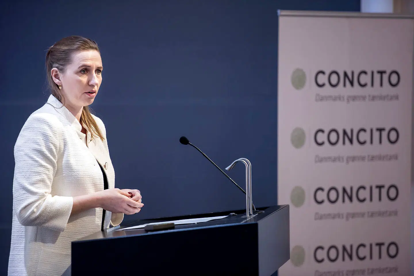 Mette Frederiksen taler på Konference om Danmark som grøn vindernation arrangeret af Concito i samarbejde med Synergi, Vindmølleindustrien og Ingeniørforeningen, i København, onsdag den 13. marts 2019.De to statsministerkandidater fra Venstre og Socialdemokratiet giver begge løfte om at opføre nye, store havvindmølleparker. Det skriver Ritzau, onsdag den 13. marts 2019.. (Foto: Mads Claus Rasmussen/Ritzau Scanpix)