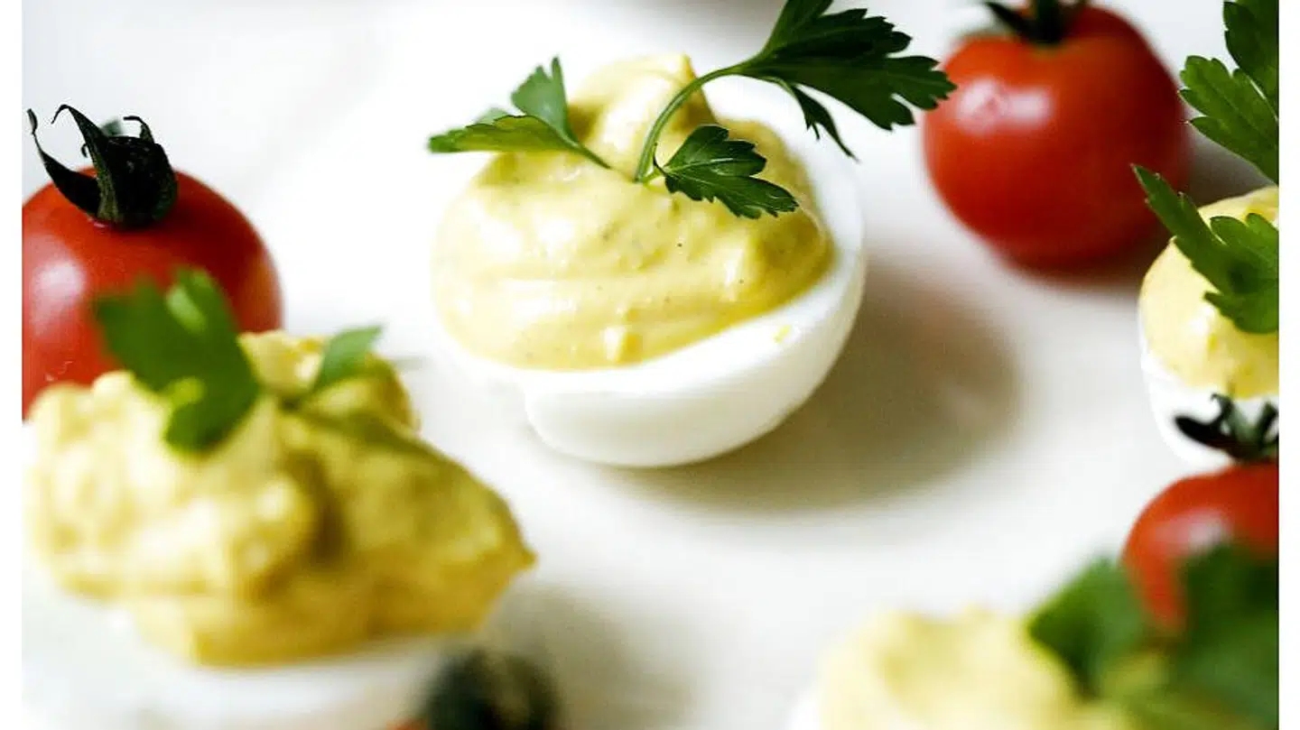 Påskefrokost med æg. Arkivfoto