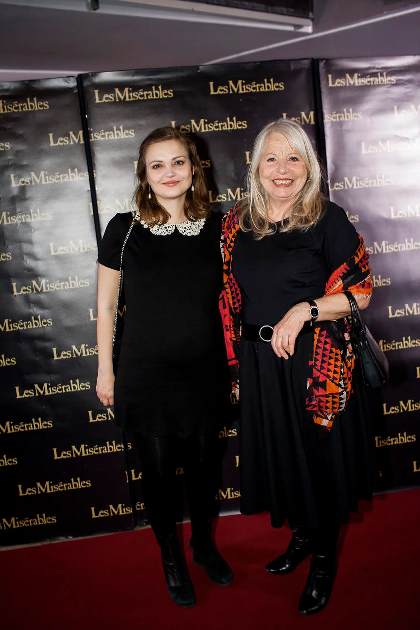 Helle Hertz og datteren Laura Bro.