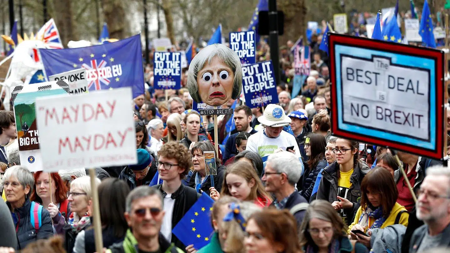 Demonstranter til fordel for EU deltager i 'Folkets March' i det centrale London. 23. marts 2019. REUTERS