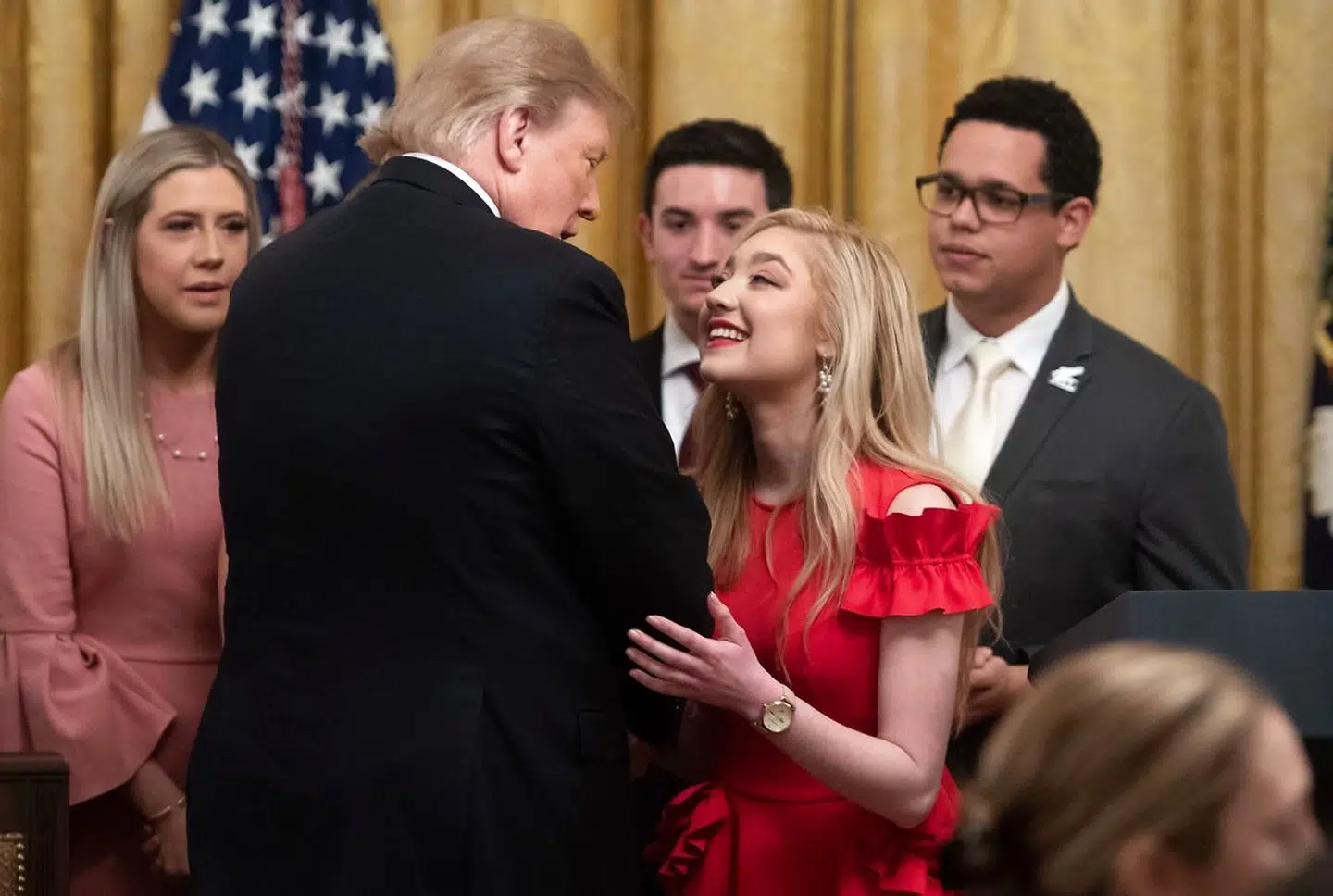 Denne elev ved Syracuse University (Justine Murray) er tydeligvis også ret pjattet med Donald Trump.
