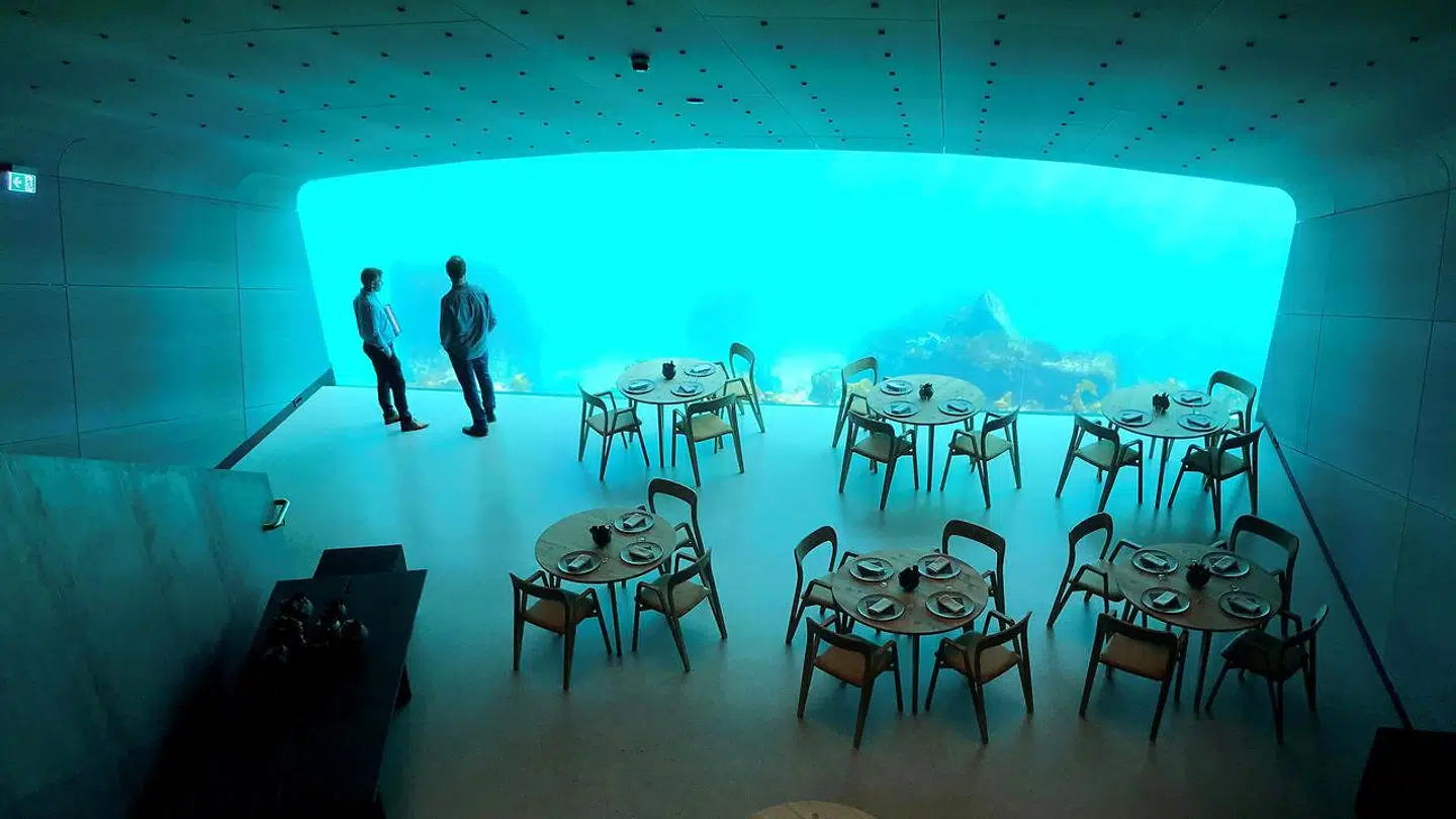 Restauranten set indefra.