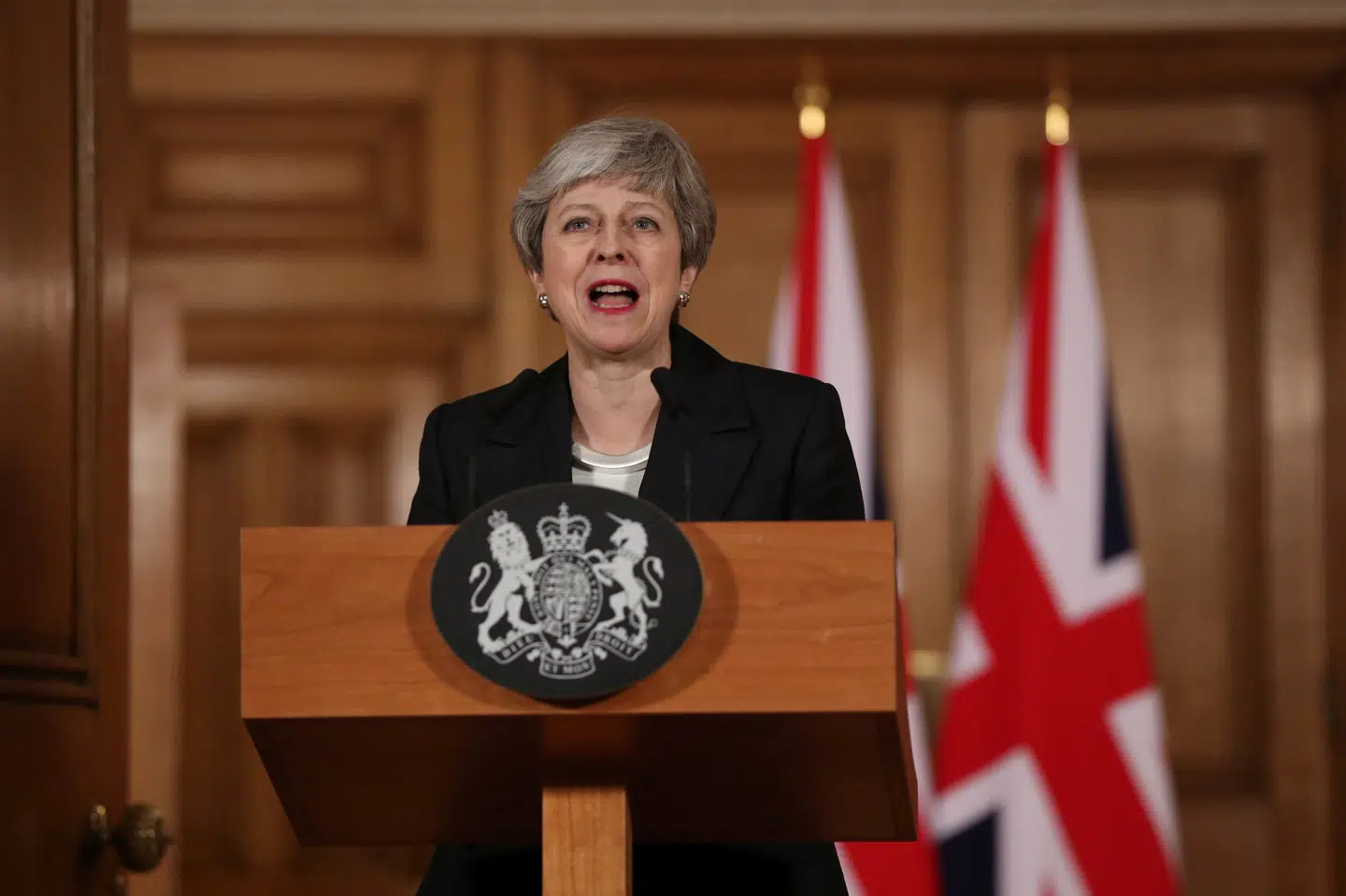 Premierminister Theresa May siger i en tv-transmitteret erklæring til nationen i Downing Street onsdag aften, at det er en stor personlig skuffelse for hende, at Storbritannien ikke kommer til at forlade EU med en aftale den 29. marts. Pool/Reuters