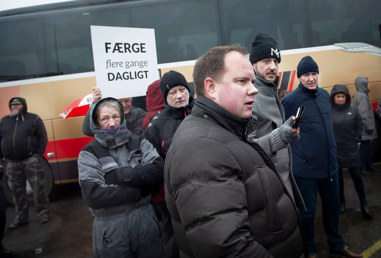 DF's Martin Henriksen. Beboere og børn viser deres modstand mod flygtninge-øen Lindholm i Kalvehave, onsdag den 6. februar 2019. (Foto: Liselotte Sabroe/Scanpix 2019)