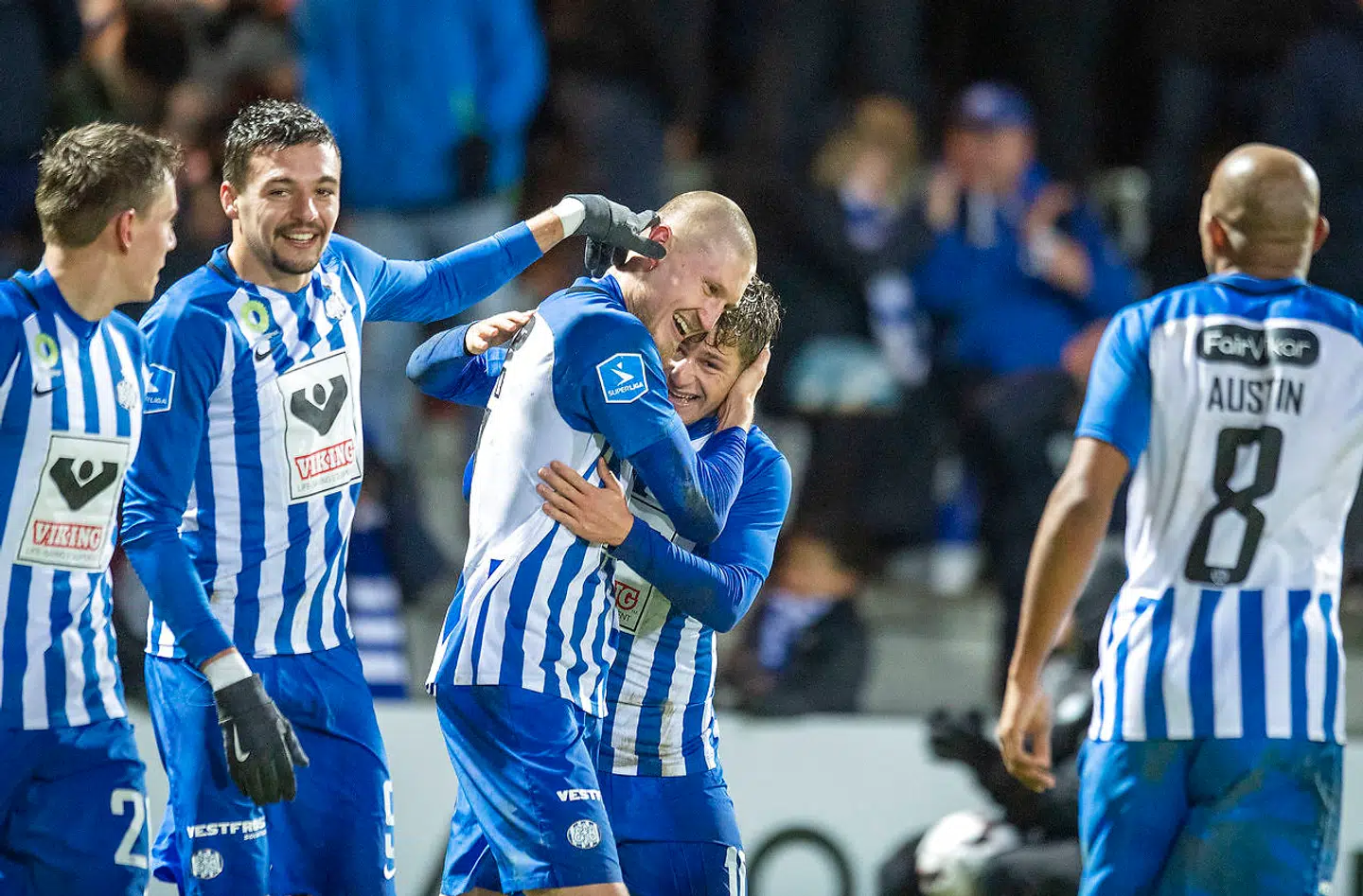 Mere jubel i Esbjerg. Holdet spiller resten af foråret i top-6 mod FC København, FC Midtjylland, OB, Brøndby og FC Nordsjælland.