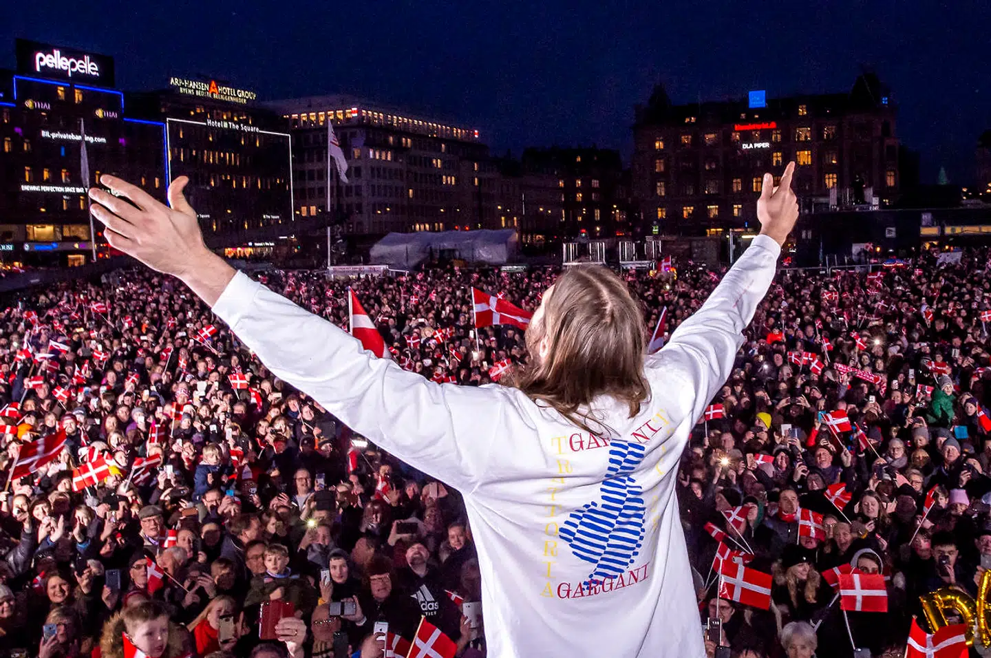 De danske Verdensmestre i håndbold modtages til hyldest på Rådhuspladsen. Mikkel Hansen