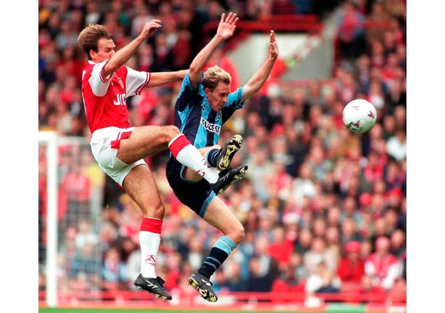 Paul Merson (tv.) i Arsenal-tiden. Her fra 1996.