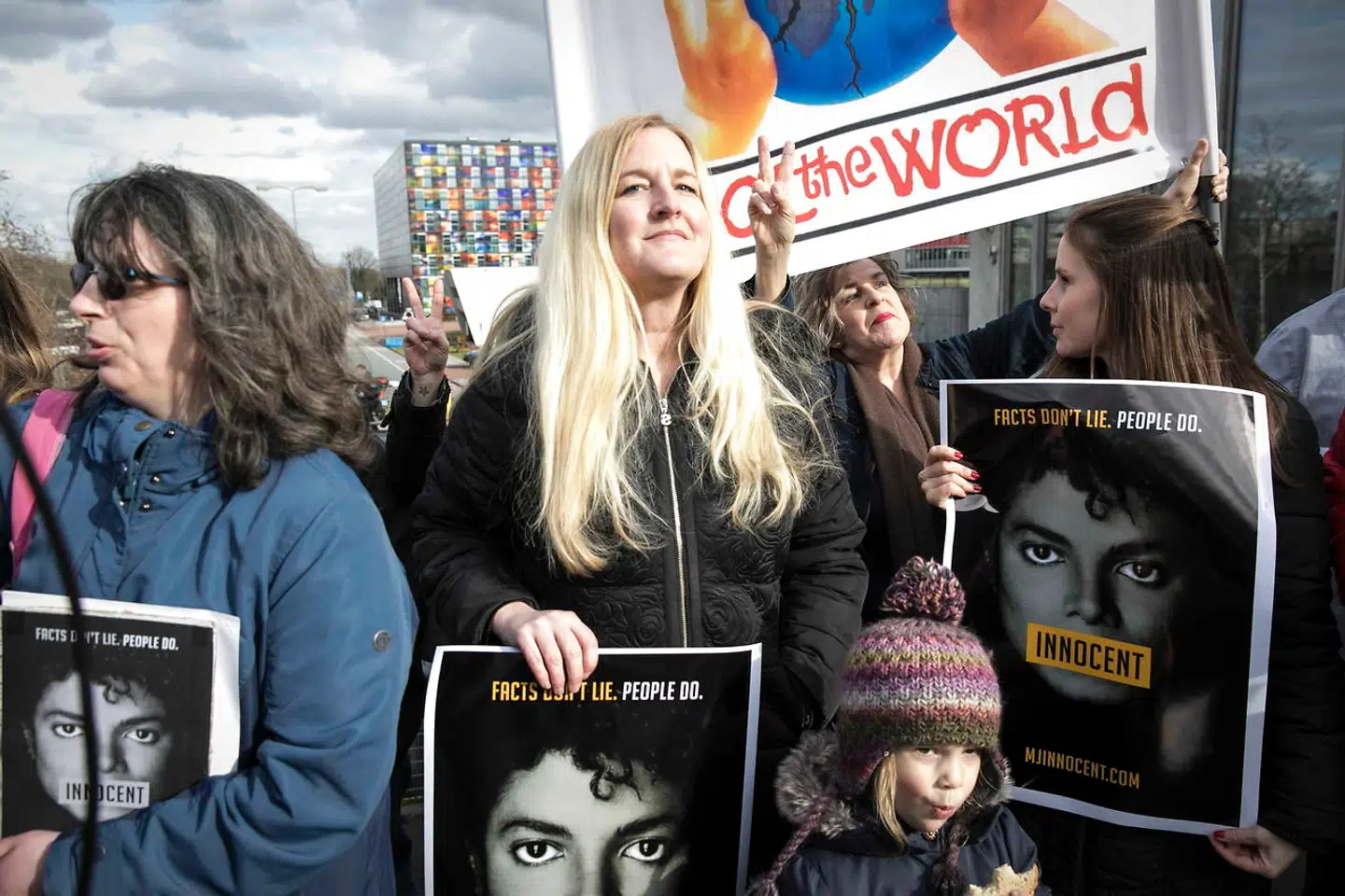 Fans af Michael Jackson demonstrerer imod dokumentaren' Leaving Neverland'