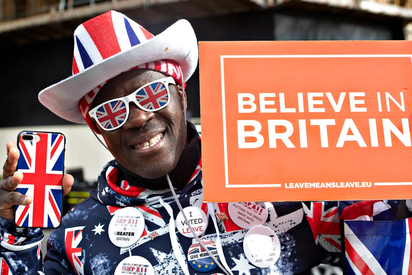 Foran Westminster Palace er demonstranter, der går ind for at Storbritannien skal forblive i EU, i klart flertal. London onsdag den 13. marts 2019.