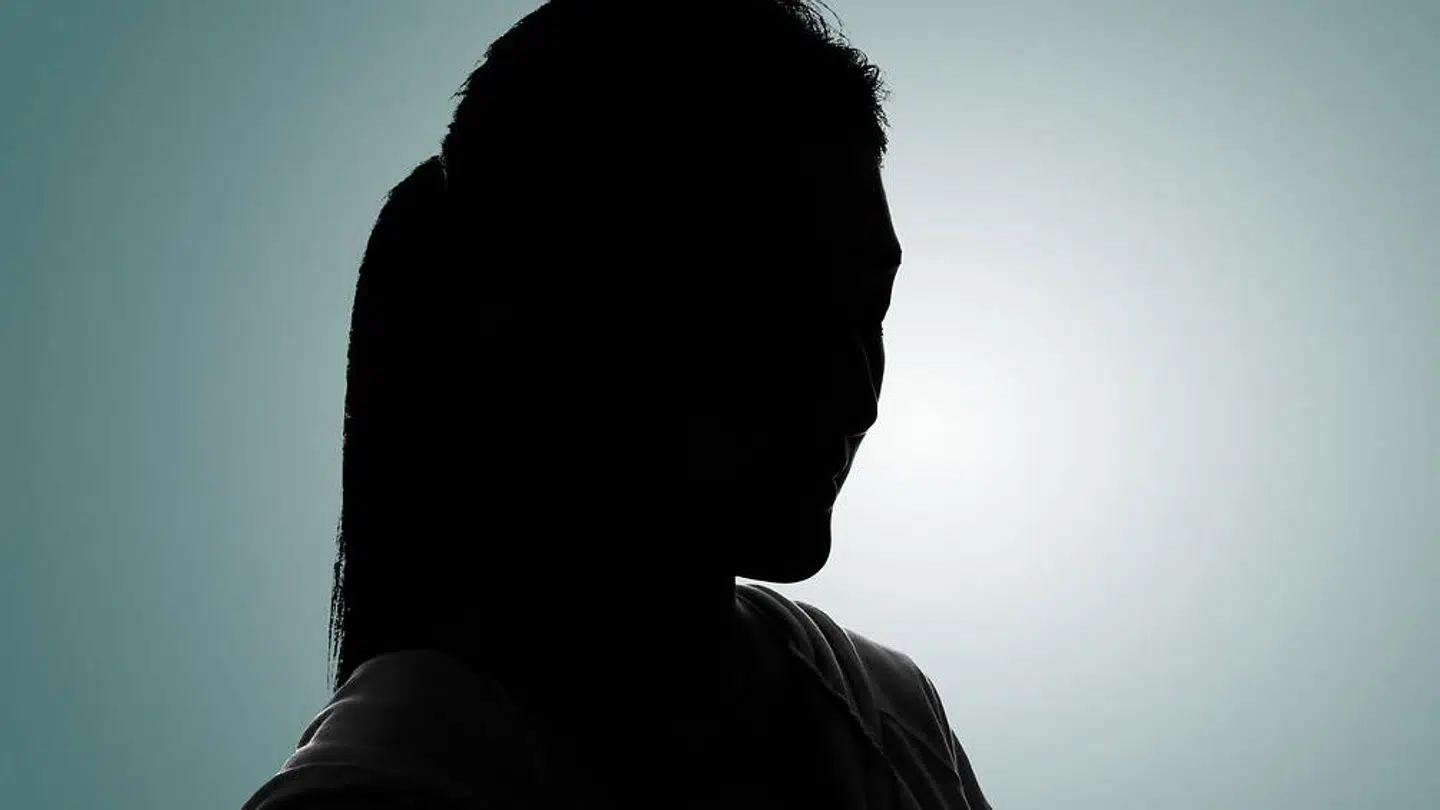 Nye sigtelser i Umbrella-sagen påvirker den forurettede unge kvinde voldsomt, siger hendes bistandsadvokat.