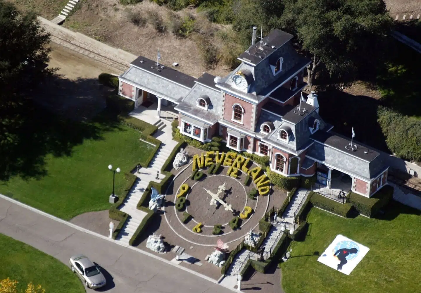Jacksons bolig Neverland, hvor overgrebene angiveligt fandt sted.