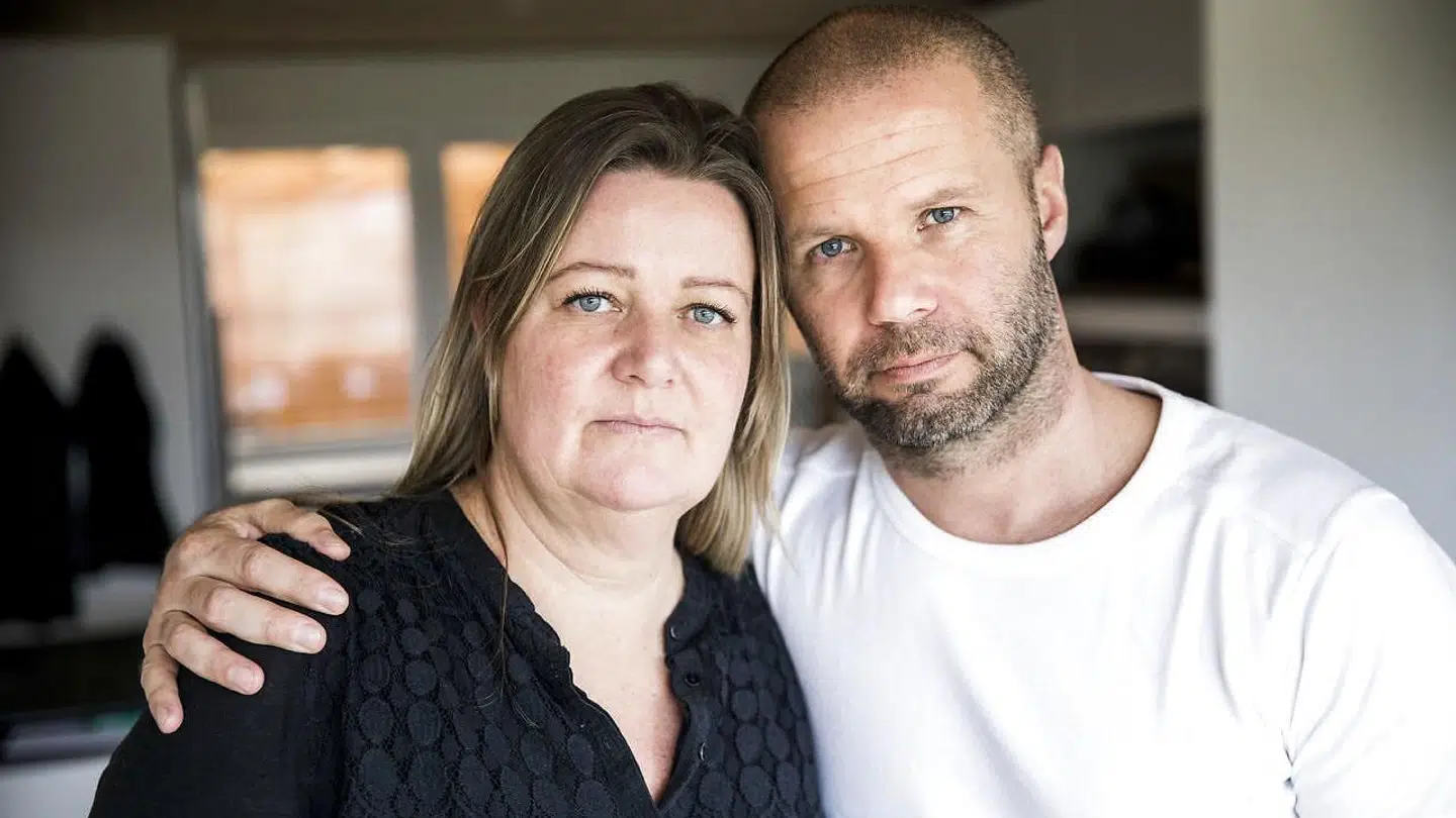Forældrene Rikke Møller Andersen og Henrik Møller vil gøre alt, hvad der står i deres magt for at finde en behandling til Mikkel, der lider af en meget sjælden form for hjernekræft.