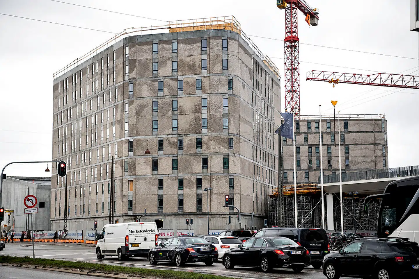 CabInn er i fuld gang med at opføre hvad der bliver Danmarks største hotel på Kalvebod Brygge i København. Det er placeret centralt i hovedstaden over for Tivoli Hotel.
