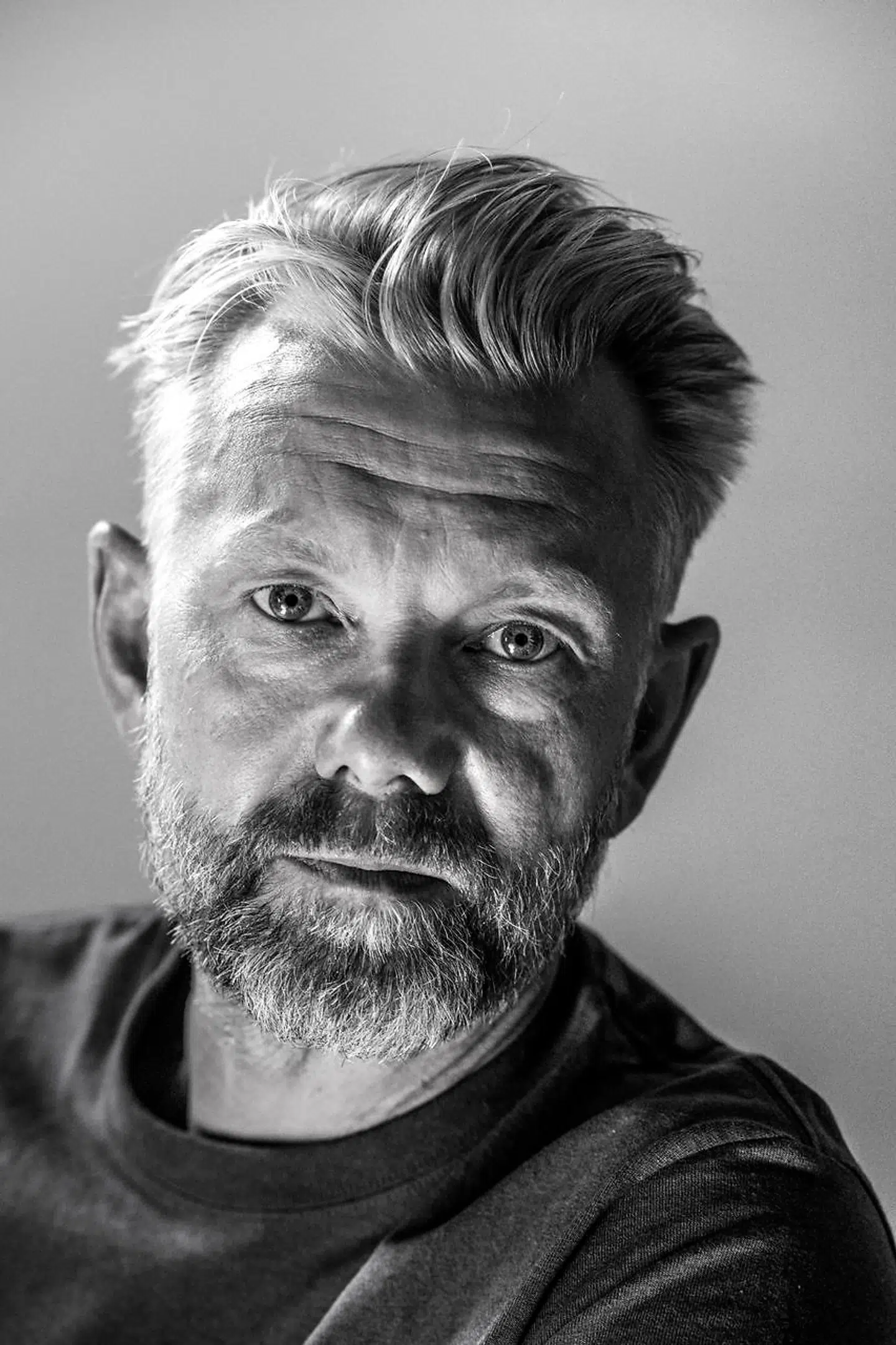 Casper Christensen har droppet kød helt og i stor udstrækning også mælkeprodukter.