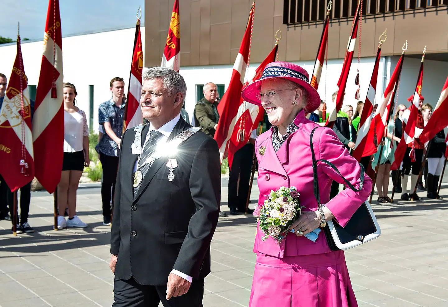 Erik Buhl med Dronning Margrethe, da hun i juni 2016 besøgte Varde.