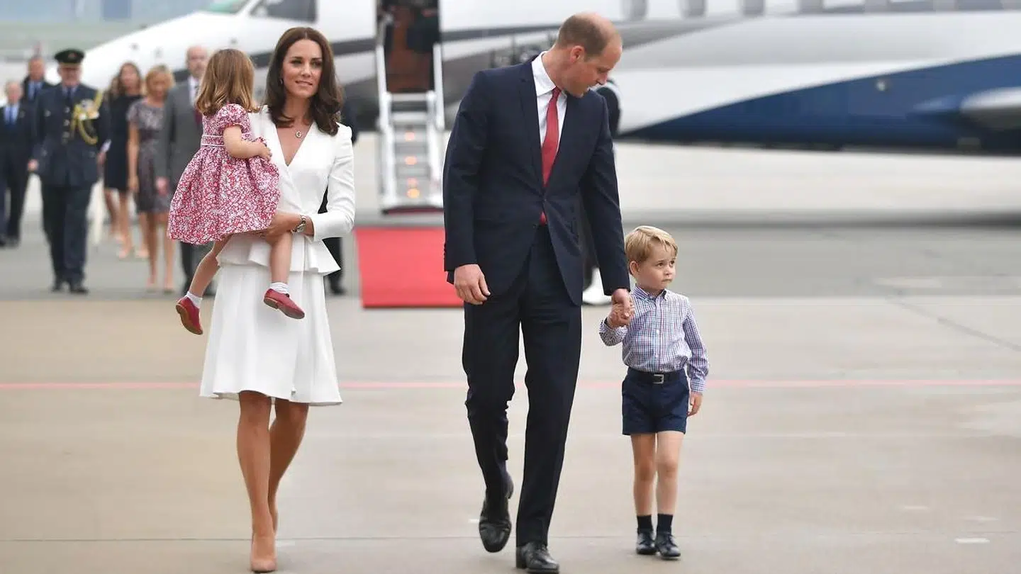 Prins William og hertuginde Kate med deres to ældste børn, prins George og prinsesse Charlotte.