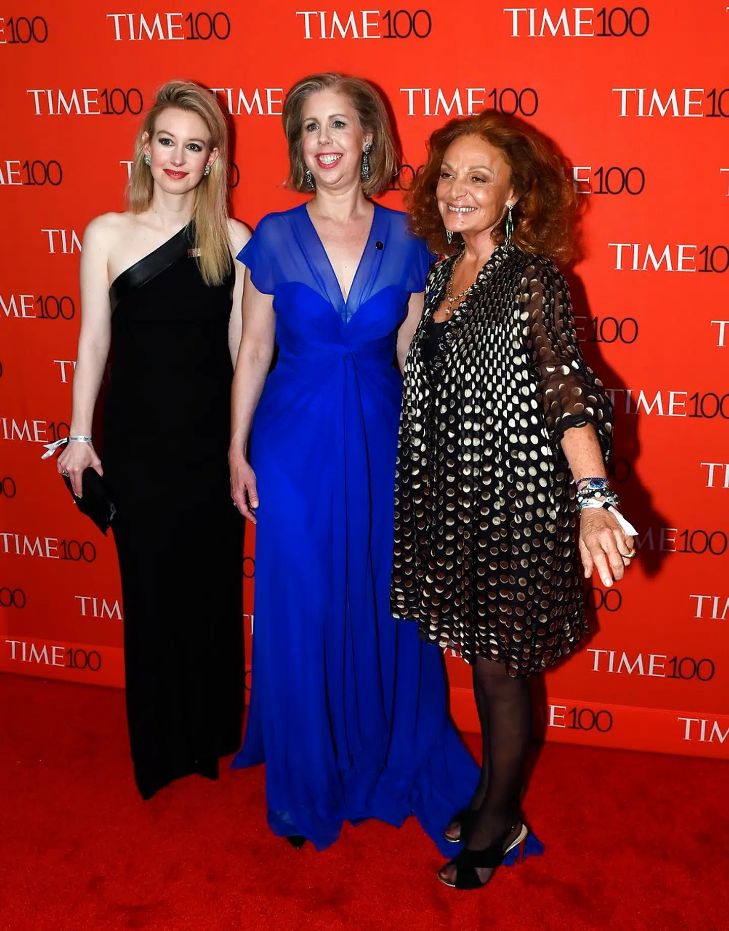 Elizabeth Holmes (tv) sammen med Time Magazines chefredaktør Nancy Gibbs og Diane von Furstenberg ved galashowet, hvor Time kårer verdens 100 mest indflydelsesrige personer den 21. april 2015.