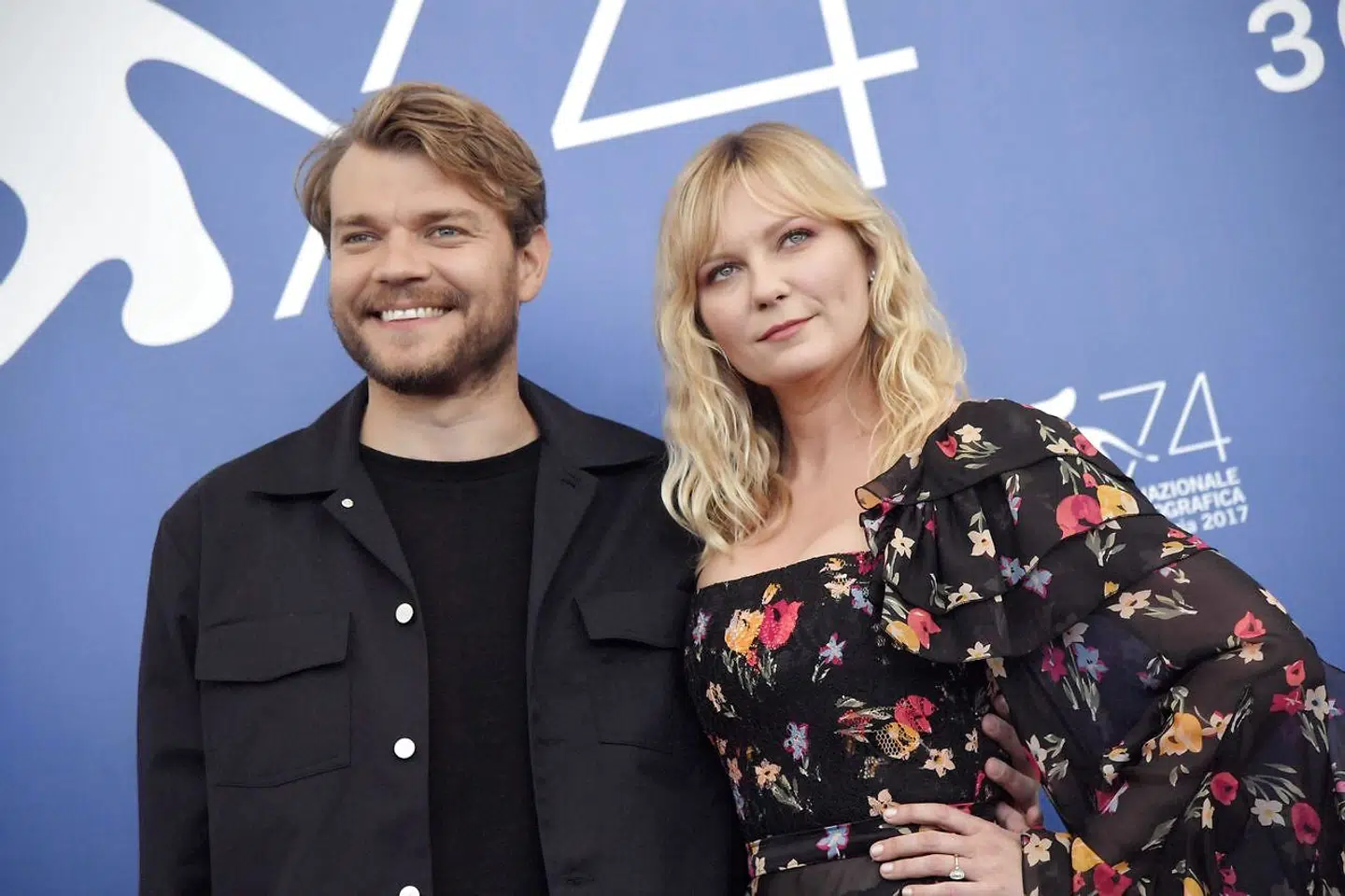 I filmen Woodshock spillede Pilou Asbæk sammen med Kirsten Dunst.