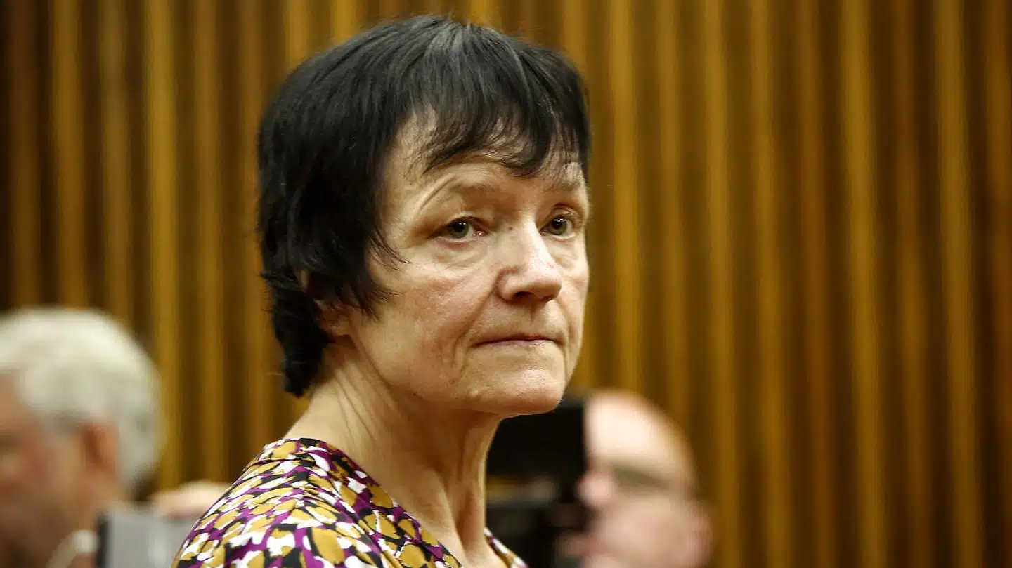 Det er karakteristisk for sagerne i Skat, Socialstyrelsen og Forsvaret, at der havde været masser af advarsler om manglende funktionsdeling og svigt i kontrollen, advarsler fra den interne revision og i et vist omfang fra Rigsrevisionen.