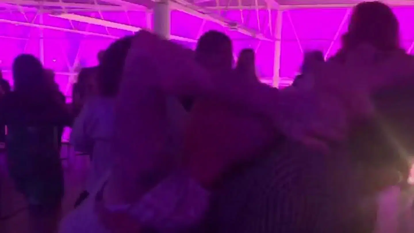 Jim Lyngvild holdt sig ikke tilbage på dansegulvet. Her i lidenskabelig dans med Julie Berthelsen.
