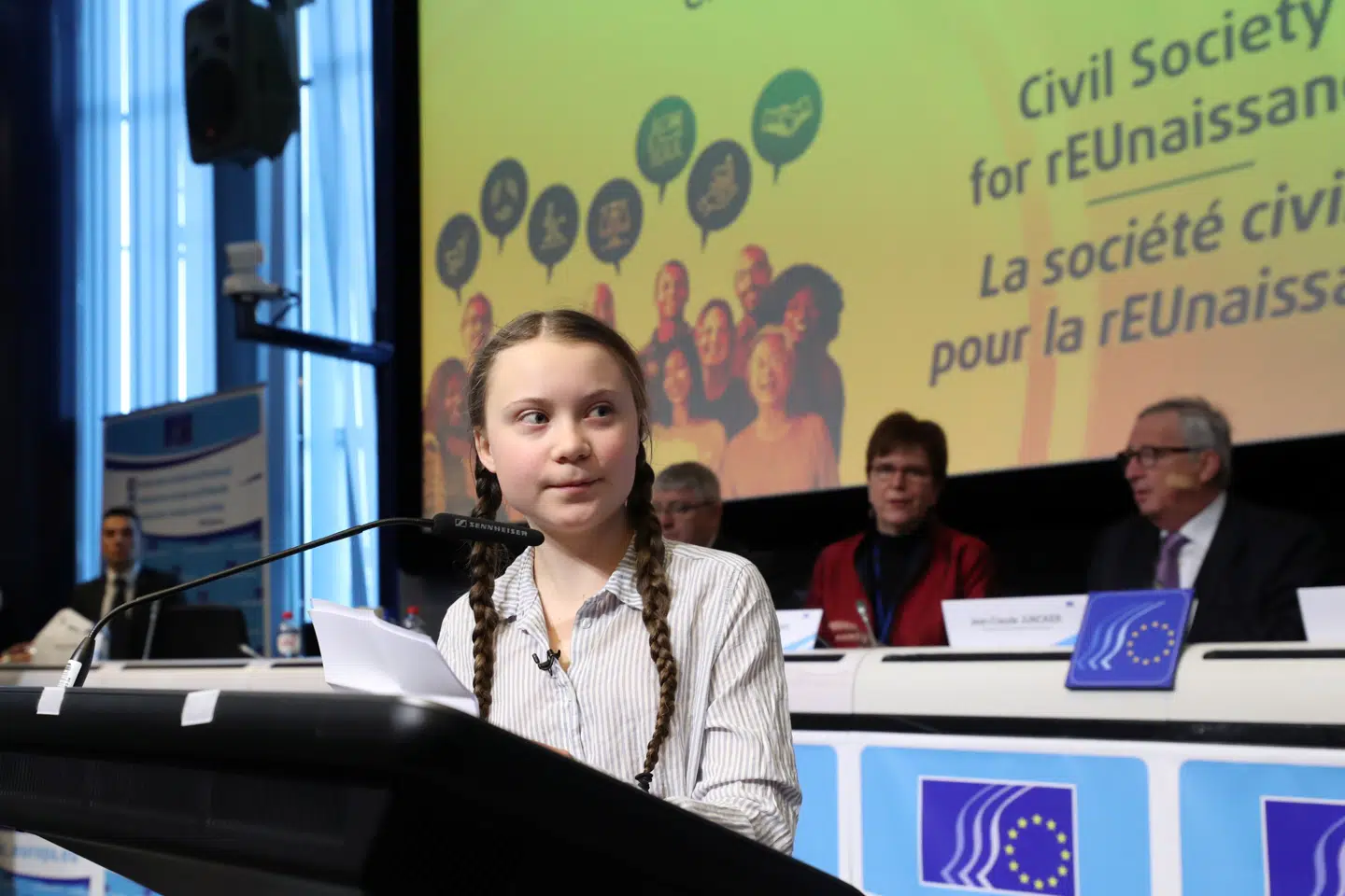 - Vi ved, at de fleste politikere ikke vil tale med os. Godt. Vi vil heller ikke tale med dem. Vi vil have dem til at tale med videnskabsfolkene, siger den svenske klimaaktivist Greta Thunberg i EU-udvalg. Yves Herman/Reuters