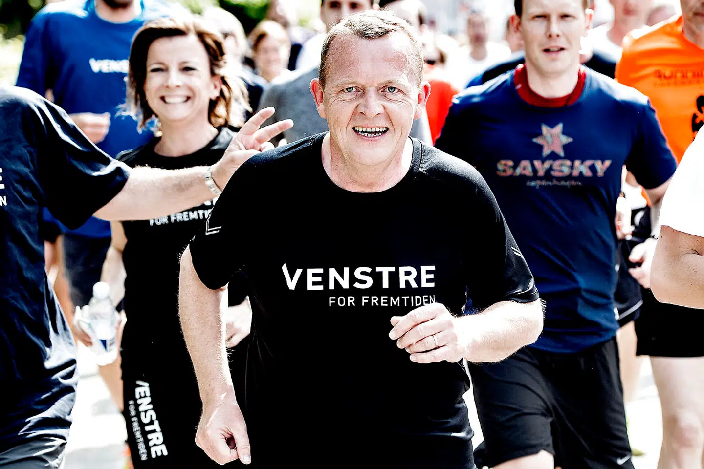 Da der var folketingsvalg i 2015, var Lars Løkke Rasmussen ude at løbe i København med andre partifæller. Statsministeren inviterer også ofte forskellige indflydelsesrige danskere til et løb ved Marienborg Slot, som han deler på sin Instagram. (Foto: Bax Lindhardt/Scanpix 2015)