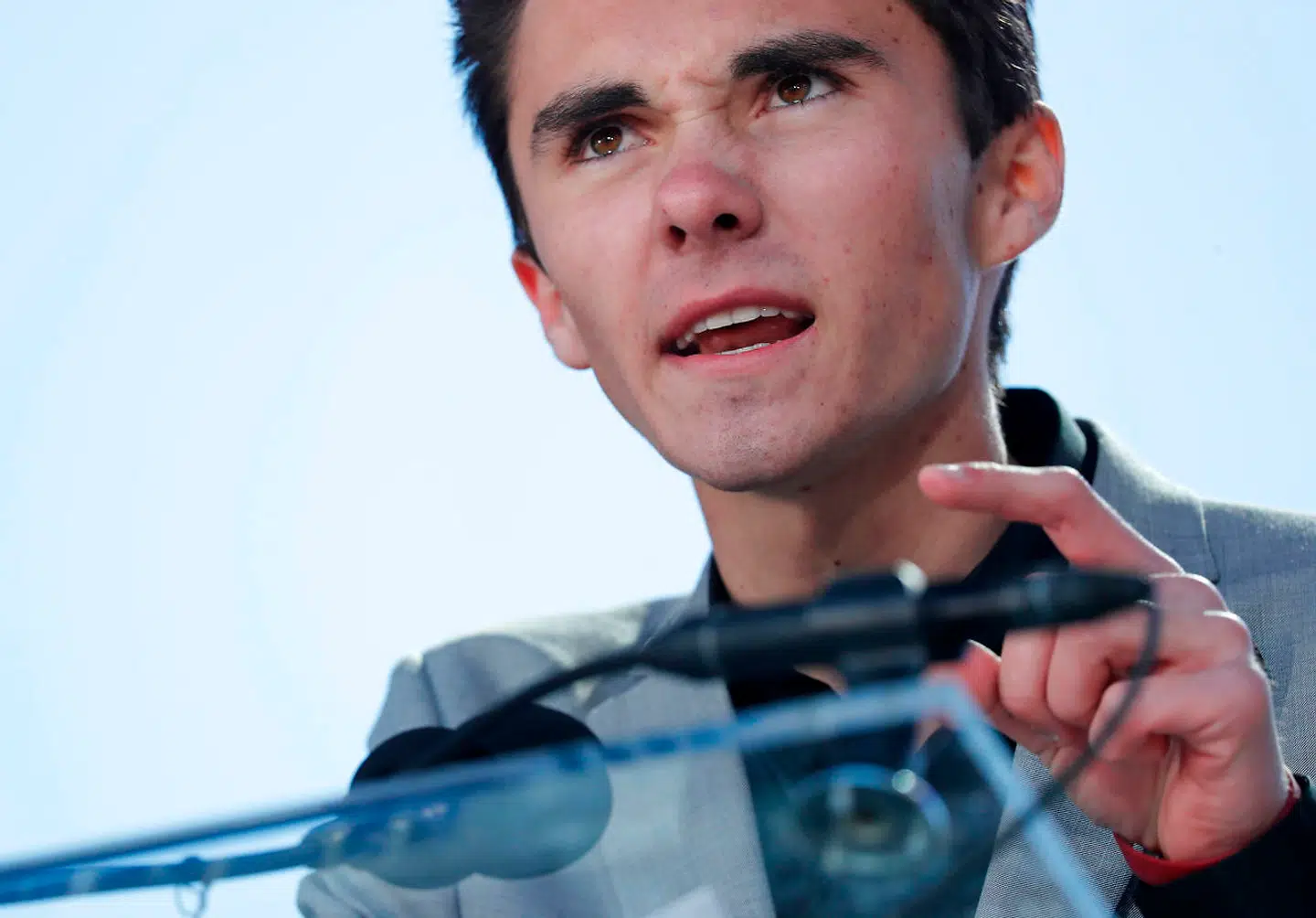 High school-eleven David Hogg overlevede Parkland-massakren. Nu er han er blevet én af USAs nye ledende anti-våben demonstranter.