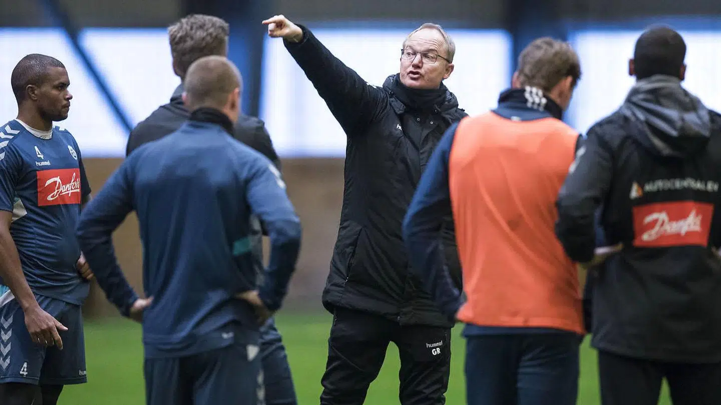 Glen Riddersholm træner SønderjyskE for første gang i Haderslev, mandag den 7. januar 2019. Glen Riddersholm blev i slutningen af oktober ansat som sportschef i Vendsyssel, men kort efter smuttede han til Sønderjyske for at blive cheftræner på ny. Her har han store ambitioner. Det skriver Ritzau, torsdag den 7. februar 2019.. (Foto: Claus Fisker/Ritzau Scanpix)