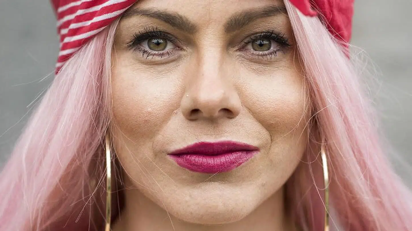 Portræt af Louise 'Twerk Queen' Kjølsen. Medlem af fjerdebølgefeminist gruppen "GirlSquad".