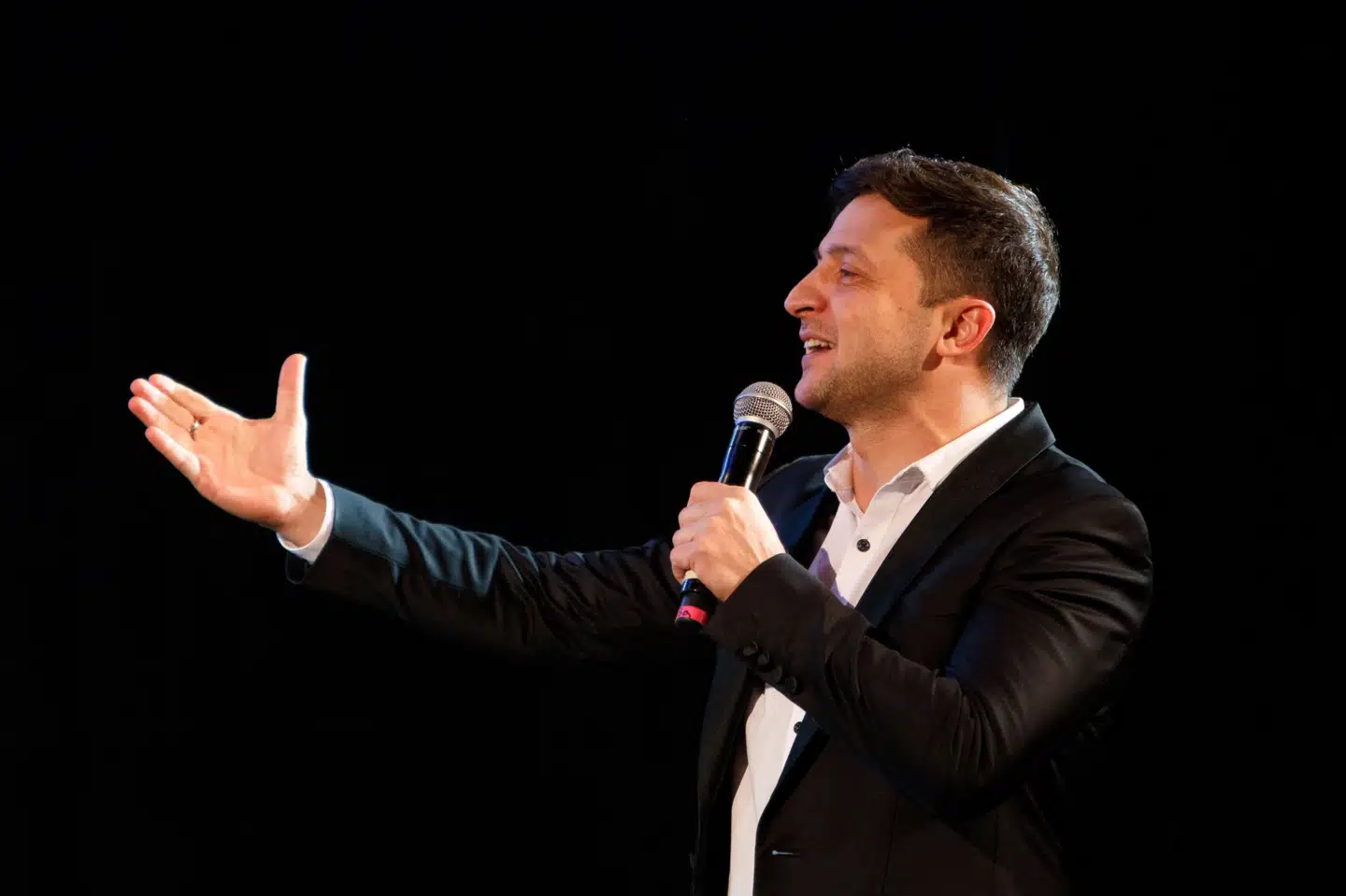 20 procent af ukrainerne vil ifølge en meningsmåling stemme på komikeren og skuespilleren Volodymyr Zelenskij ved præsidentvalg i næste  måned. Sergiy Gudak/Ritzau Scanpix