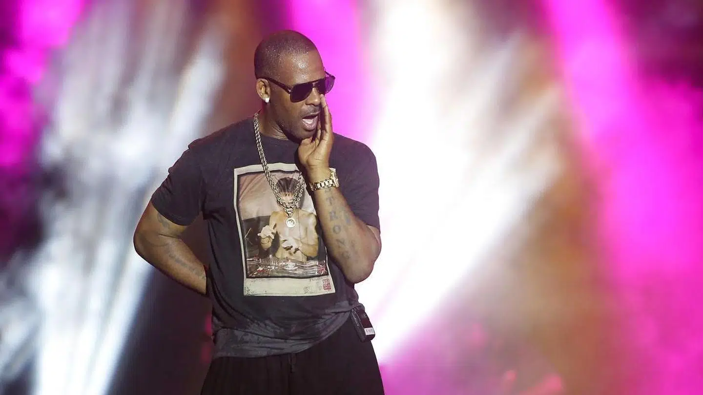R. Kelly under sin koncert på Hasely Crawford Stadium i Port of Spain iTrinidad og Tobago, den 2 november, 2013. REUTERS.