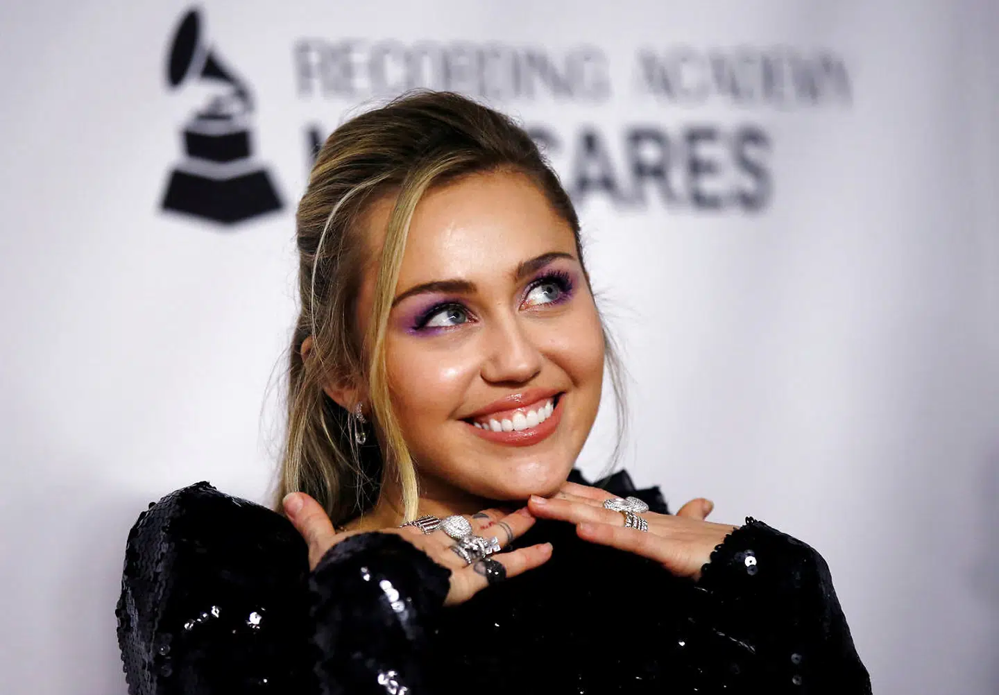 Miley Cyrus har taget navn efter sin ægtemand. Arkivfoto