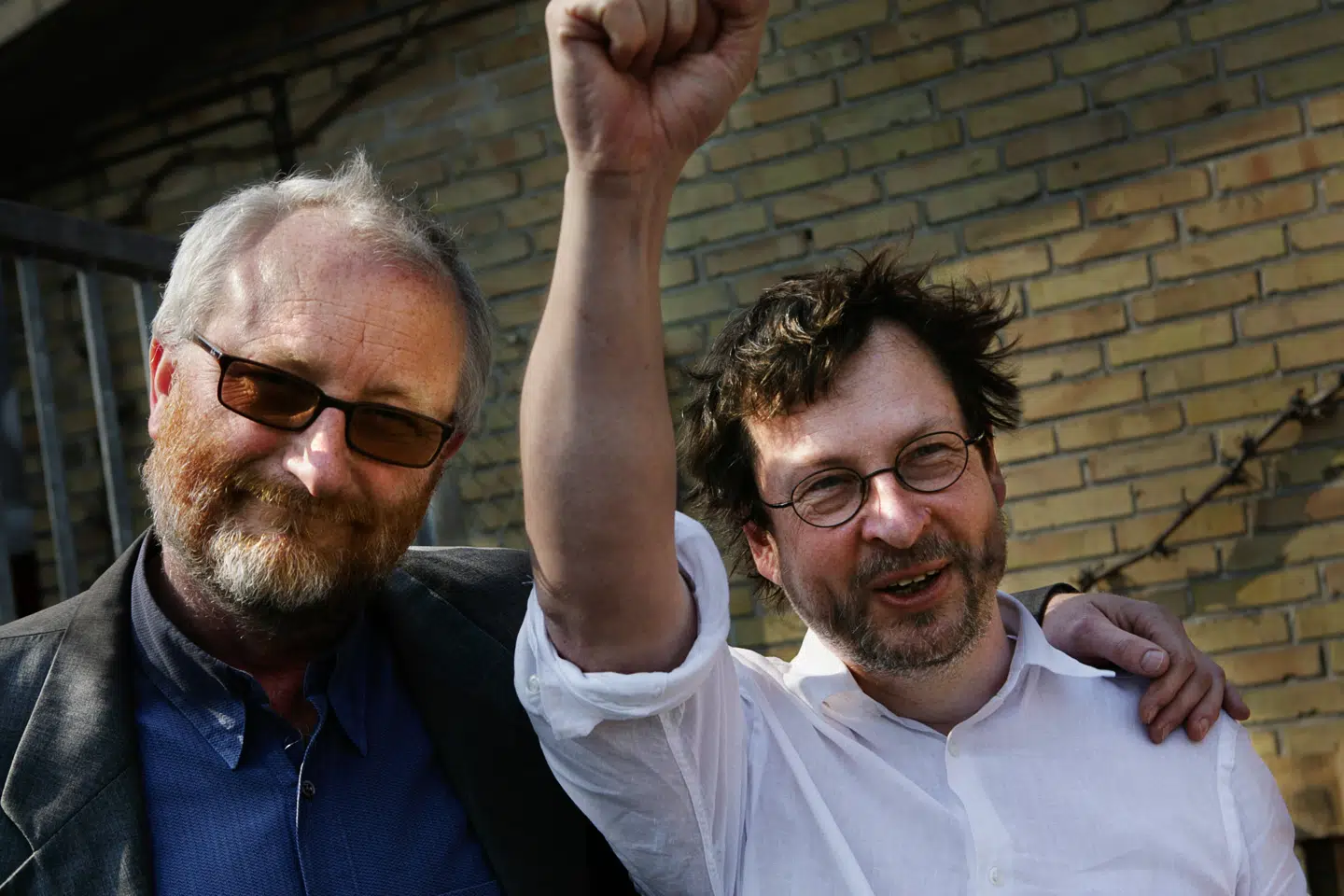 Filmen Welcome to the Moon handler om de to venner Bo og Martin, der render ind i problemer, efter en polterabend i et sommerhus på Møn. De to hovedroller spilles af henholdsvis instruktøren Aske Bang og hans ven. Lars von Trier og Peter Aalbæk har biroller. (Arkivfoto) Kaare Smith/Ritzau Scanpix