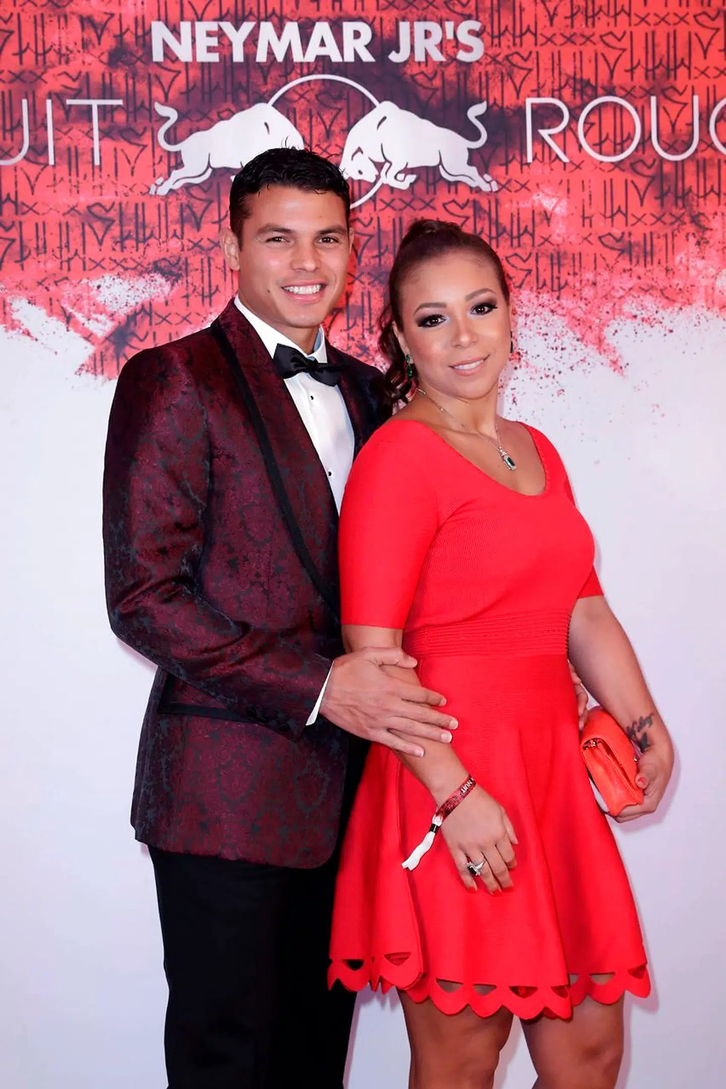 Holdkammeraten Thiago Silva og frue.