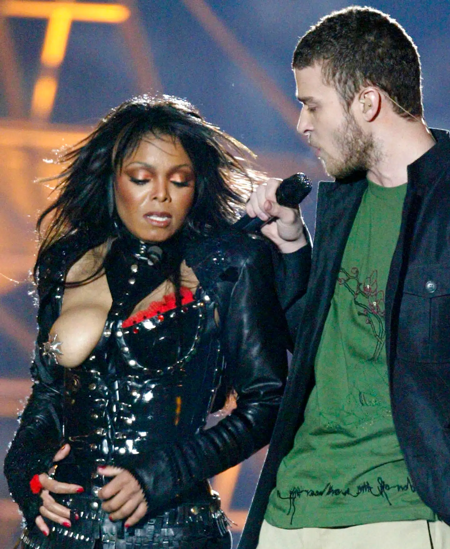 Janet Jackson og Justin Timberlake ved Super Bowl i Houston, 2004.