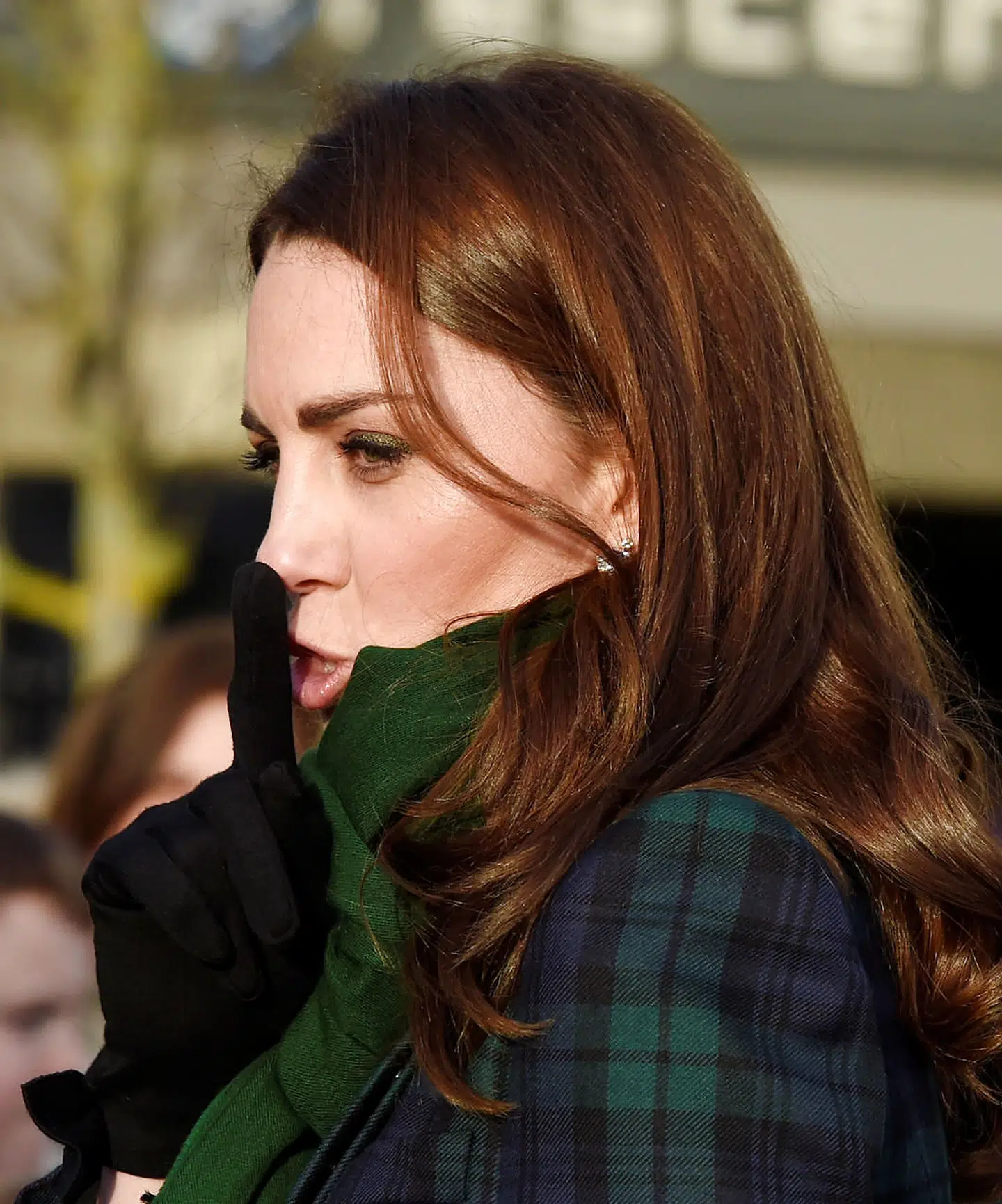 Forfatter Katie Nicholl fortæller, hvordan dronningen fik sat Kate Middleton på plads inden hun skulle giftes.