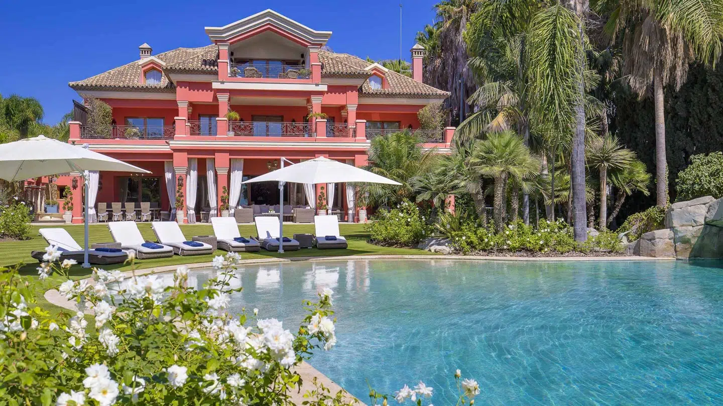 Her ses luksushuset, som Tine Hagemeister skal sælge.