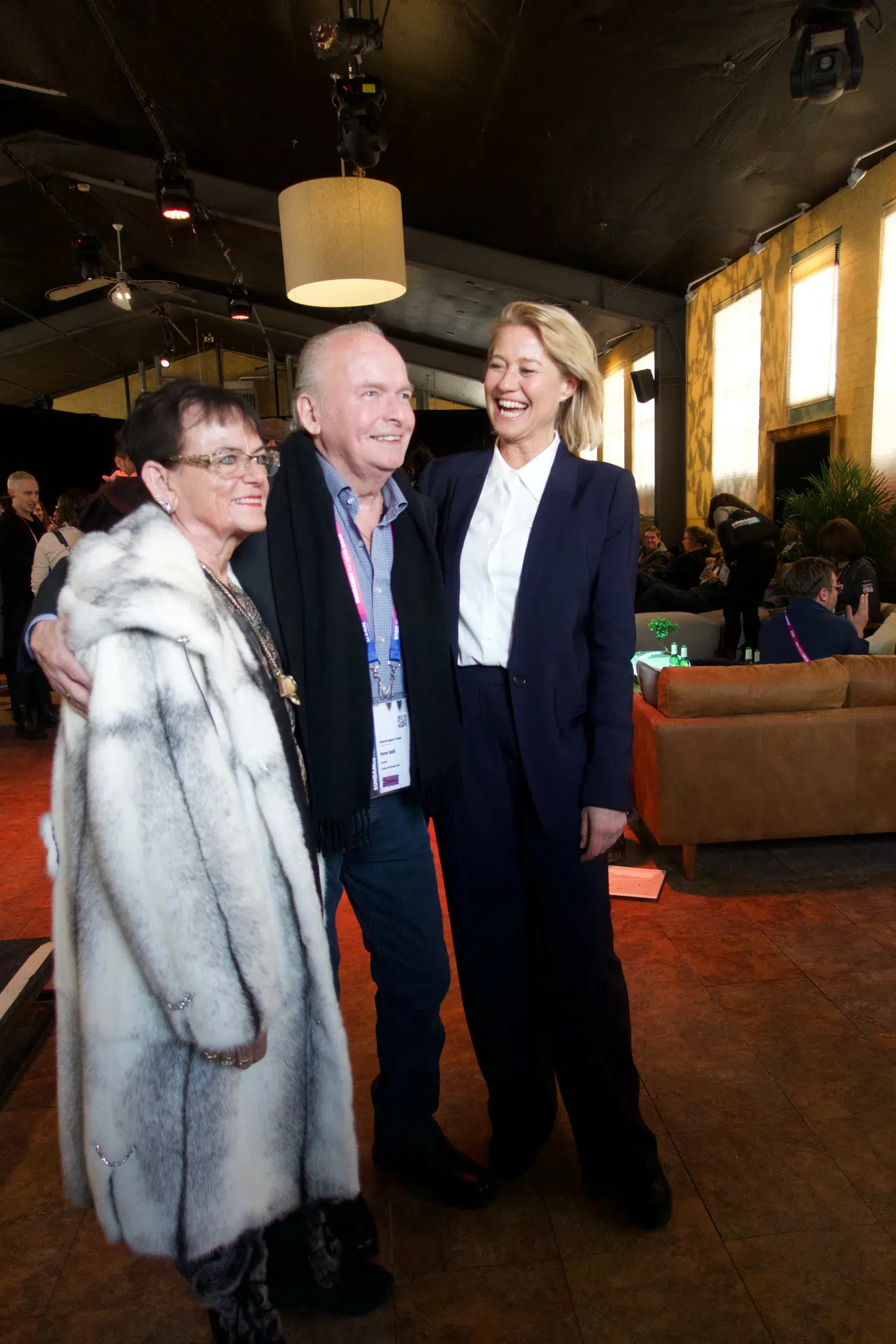 Under et af de mange arrangementer på Sundance Festival mødte Peter og June tilfældigvis skuespillerinden Trine Dyrholm, som også deltager med sin nye film, 'Dronningen'.