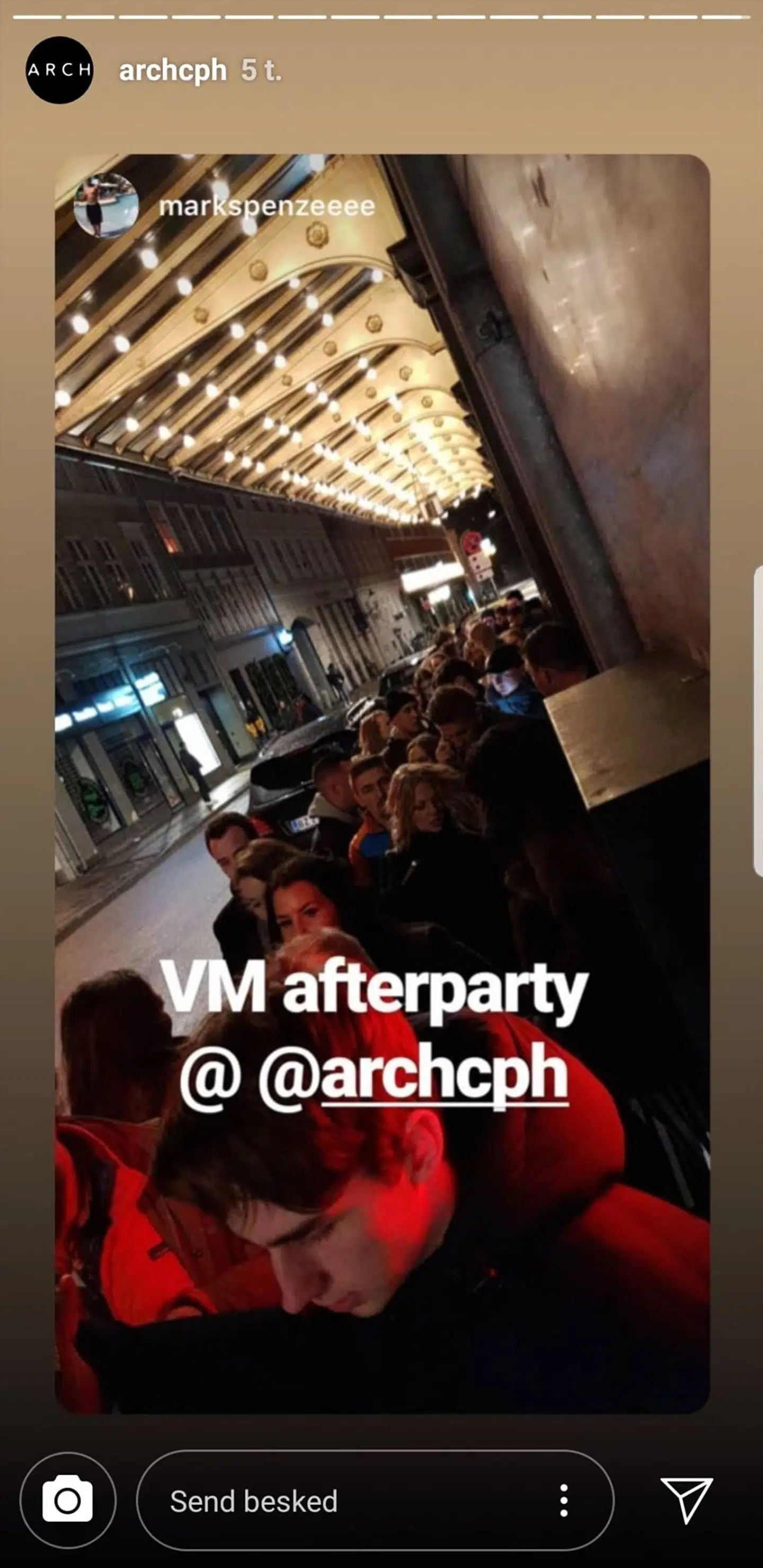 Mandagens fest var tilsyneladende populær.
