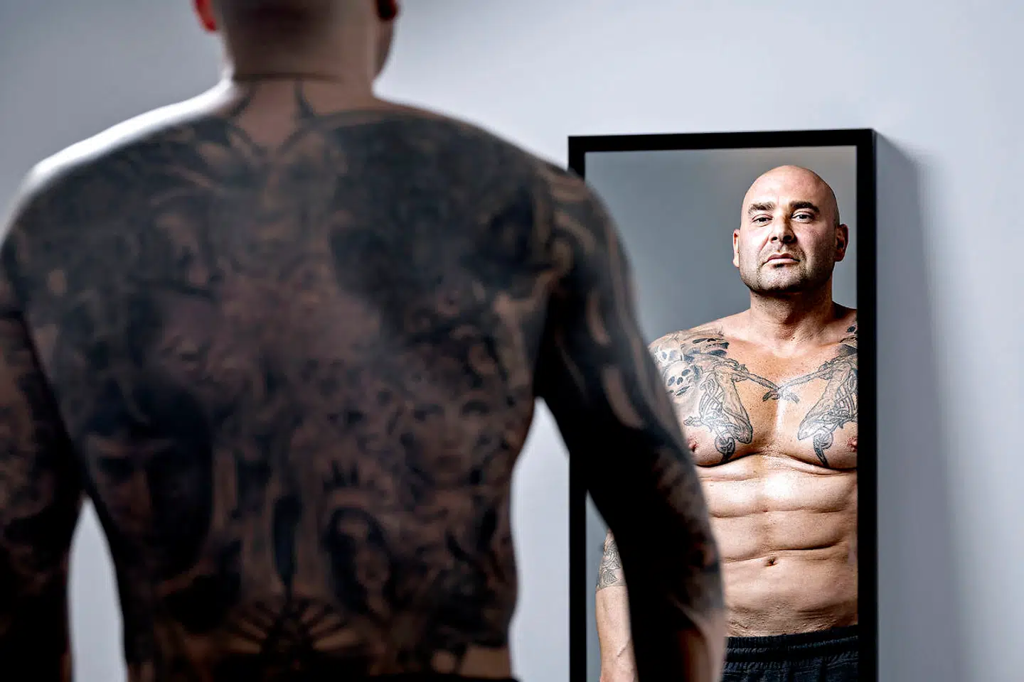 Kim Novaa er glad for, hvad han ser i spejlet.