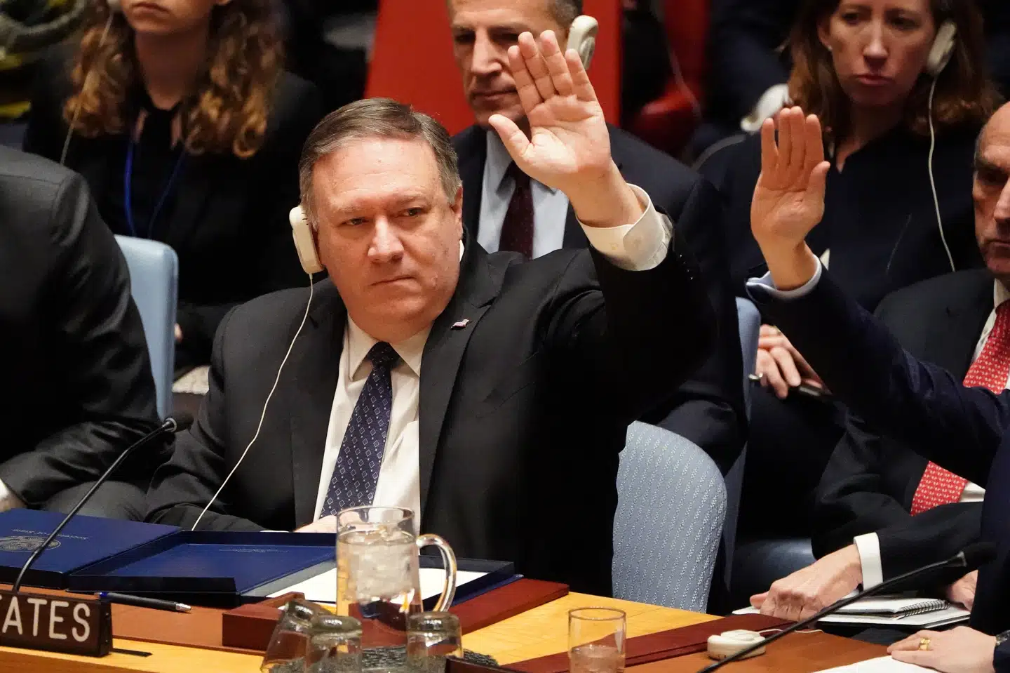 Mike Pompeo i Sikkerhedsrådet i New York lørdag eftermiddag dansk tid. Den amerikanske udenrigsminister drøfter sammen med de 14 andre medlemmer af Sikkerhedsrådet krisen i Venezuela. Carlo Allegri/Reuters
