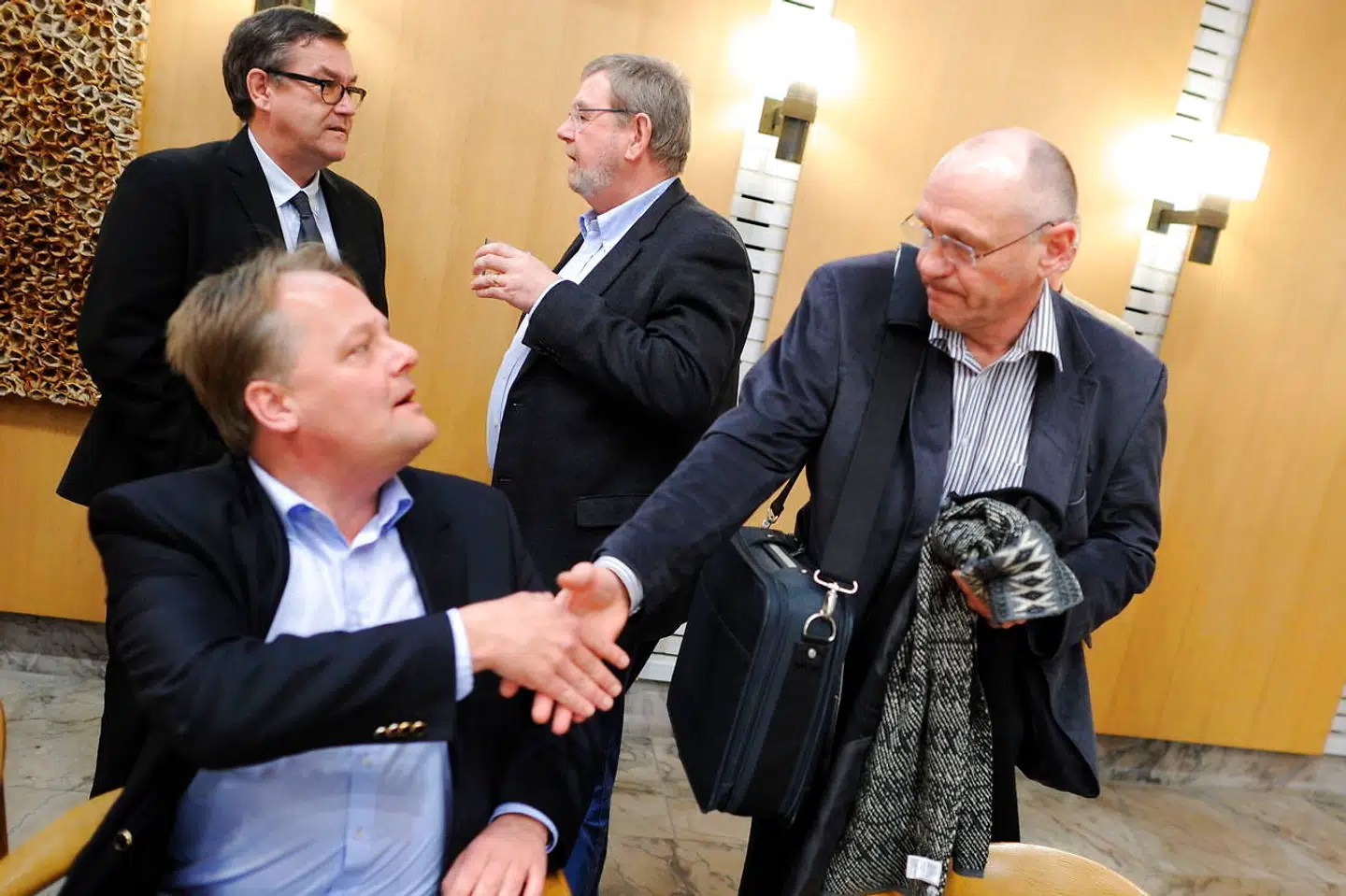 Lars Ejby Pedersen (neders til venstre) er i dag gået ind i politik og sidder blandt andet som byrådsmedlem i Fredericia Kommune.