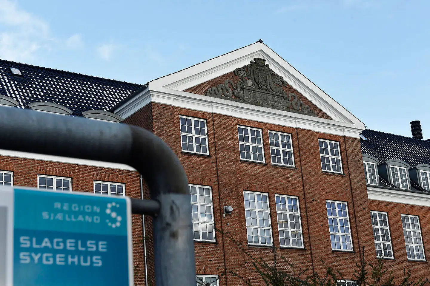 Slagelse Sygehus. Merete Petersen måtte afbryde sin behandling, da der ikke var ansat læger med forstand på hendes sygdom, der kunne tale dansk.