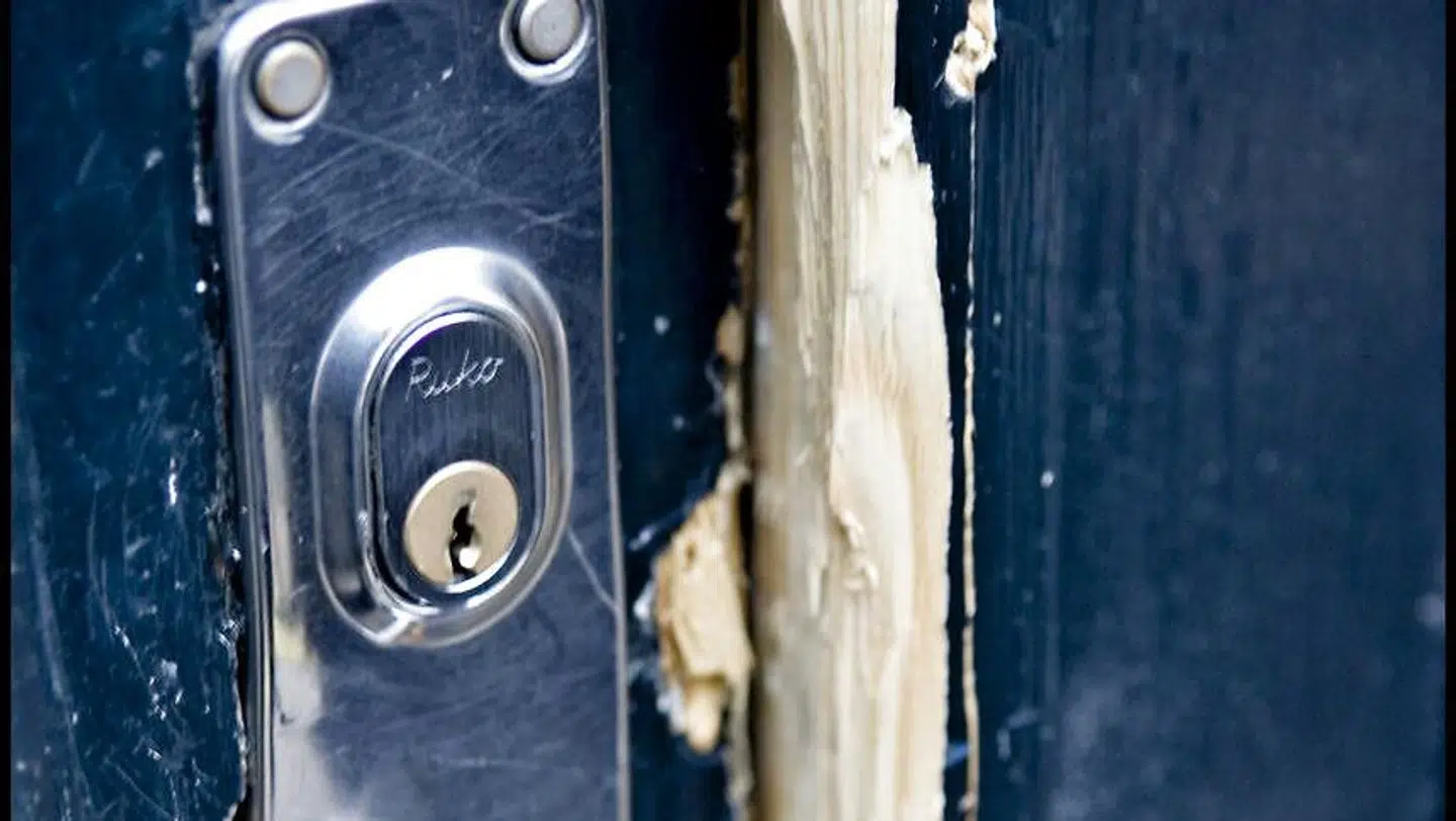 Juleindbrud i syv lejligheder i Wesselsgade 9 i København.