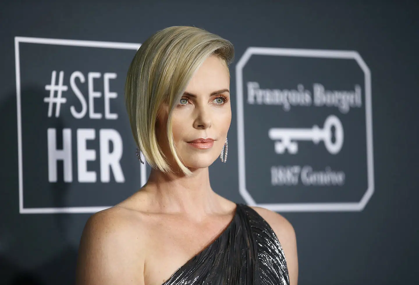Charlize Theron er oprindelig fra Sydafrika og har ud over skuespillet arbejdet som model.